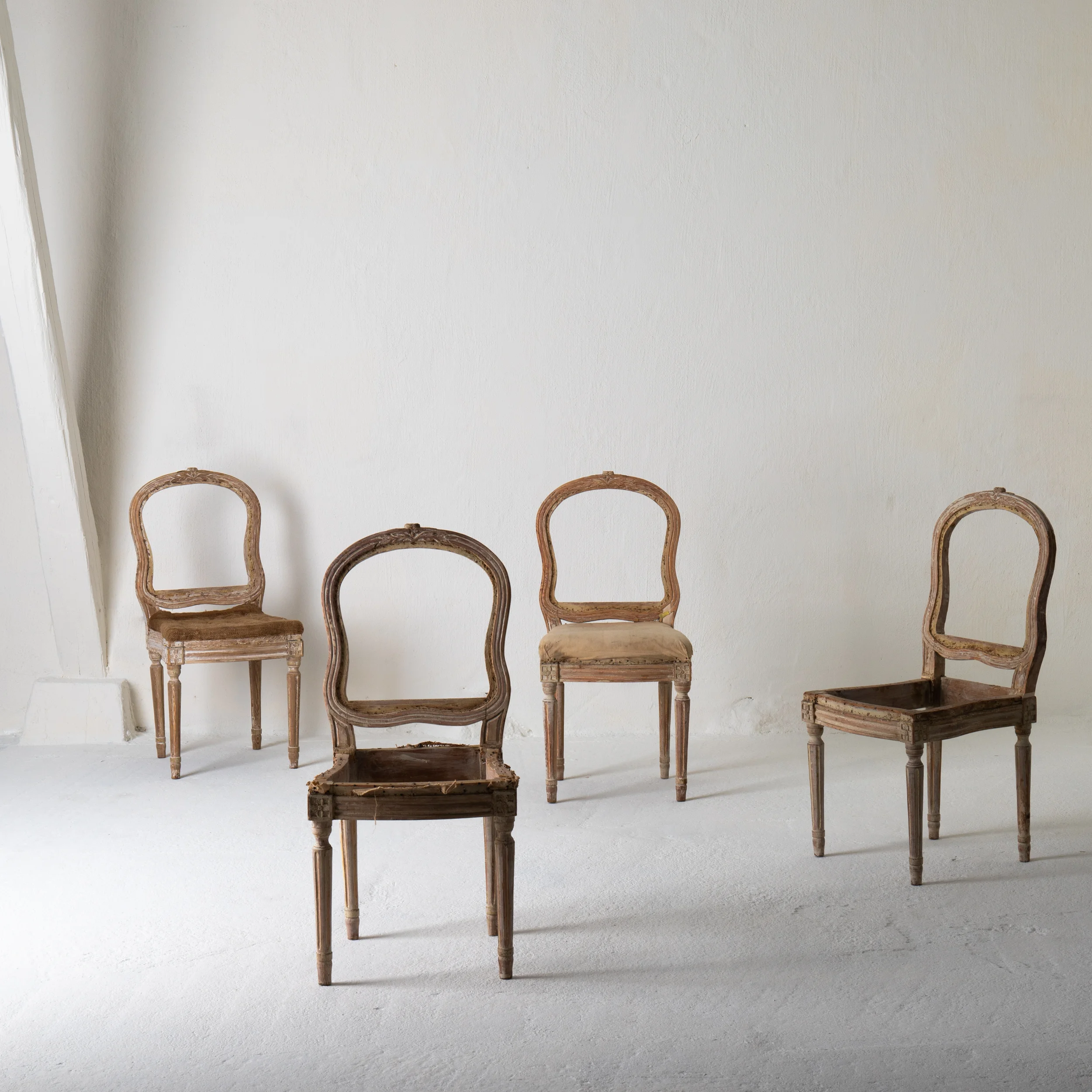 Dining Chairs Set of 4 18th Century France 