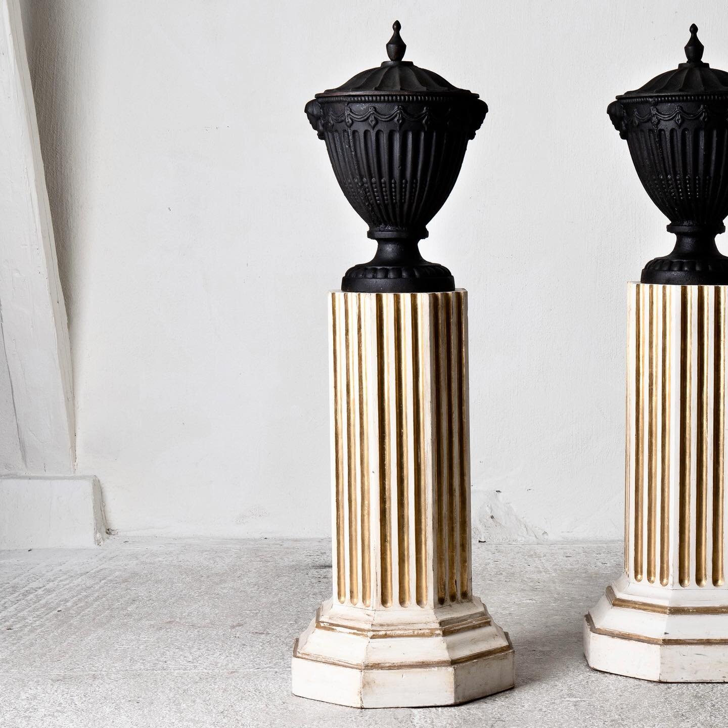 Double Trouble. New In - A Pair of stunning cast iron urns made during the late 19th Century. Link in Bio. 🖤🖤