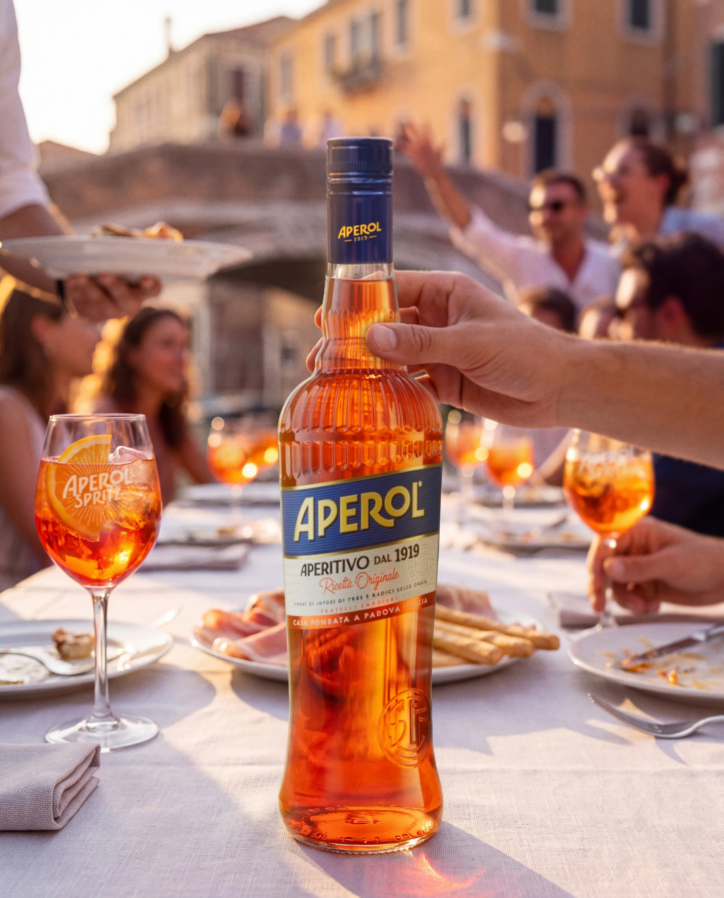 Aperol_Scene_3_v2.jpg