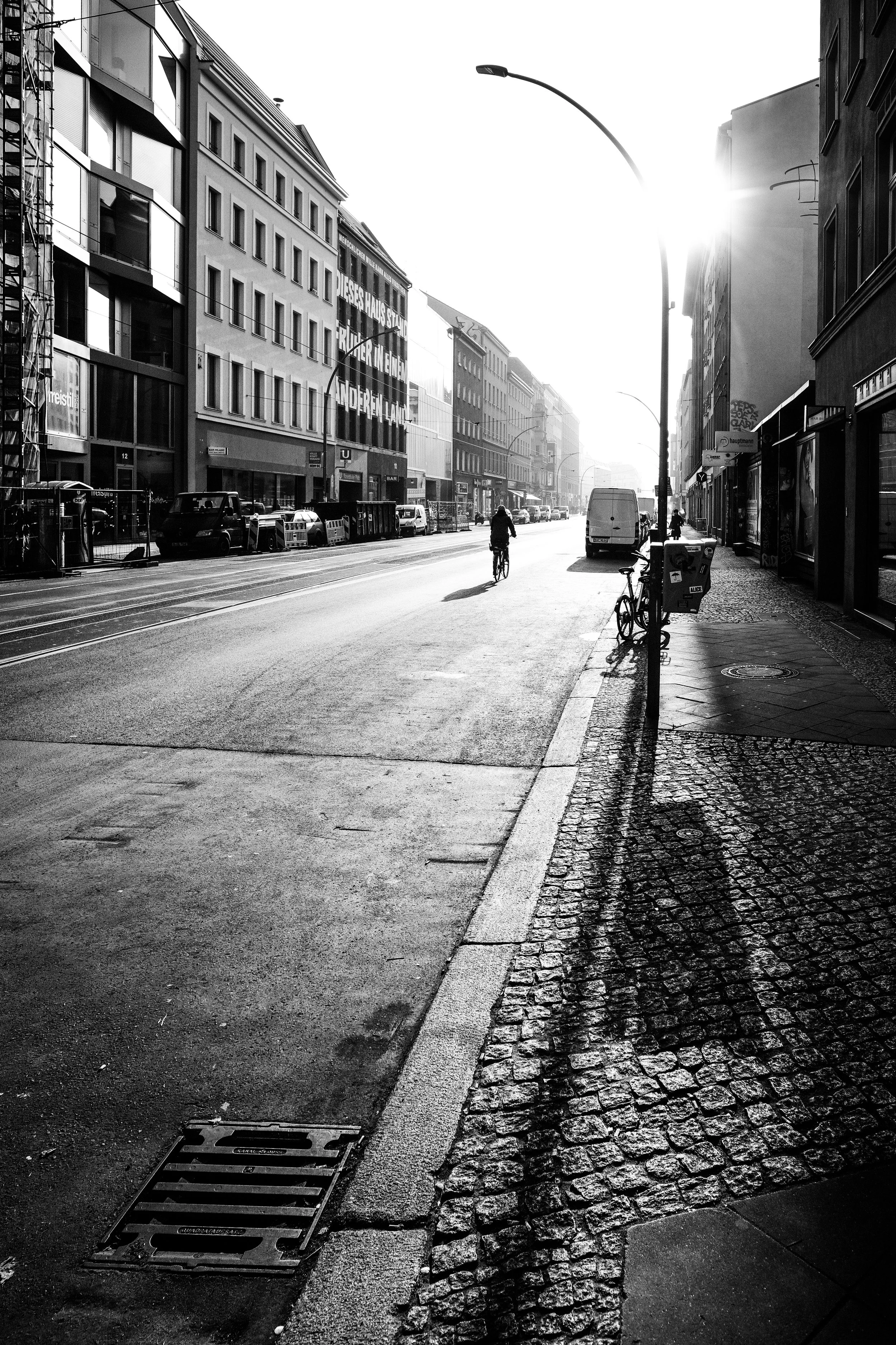 DFXP6836 21.37.06.jpg