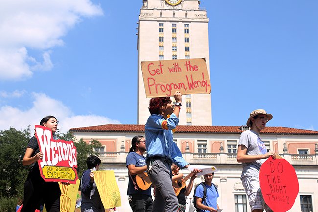2015-10-01_Wendys_protest_Matt.Robertson2166.jpg