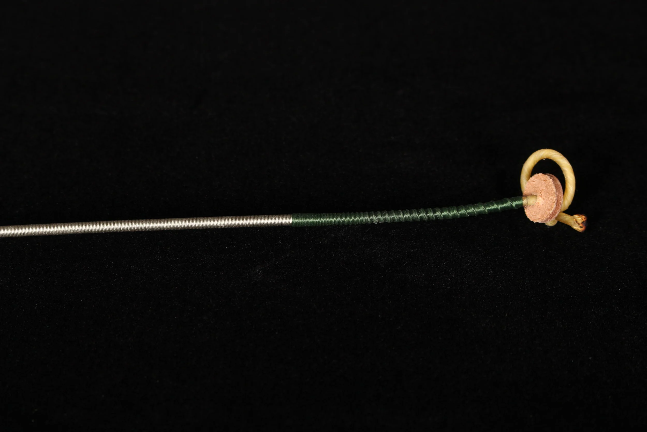 Gut/Nickel string detail.