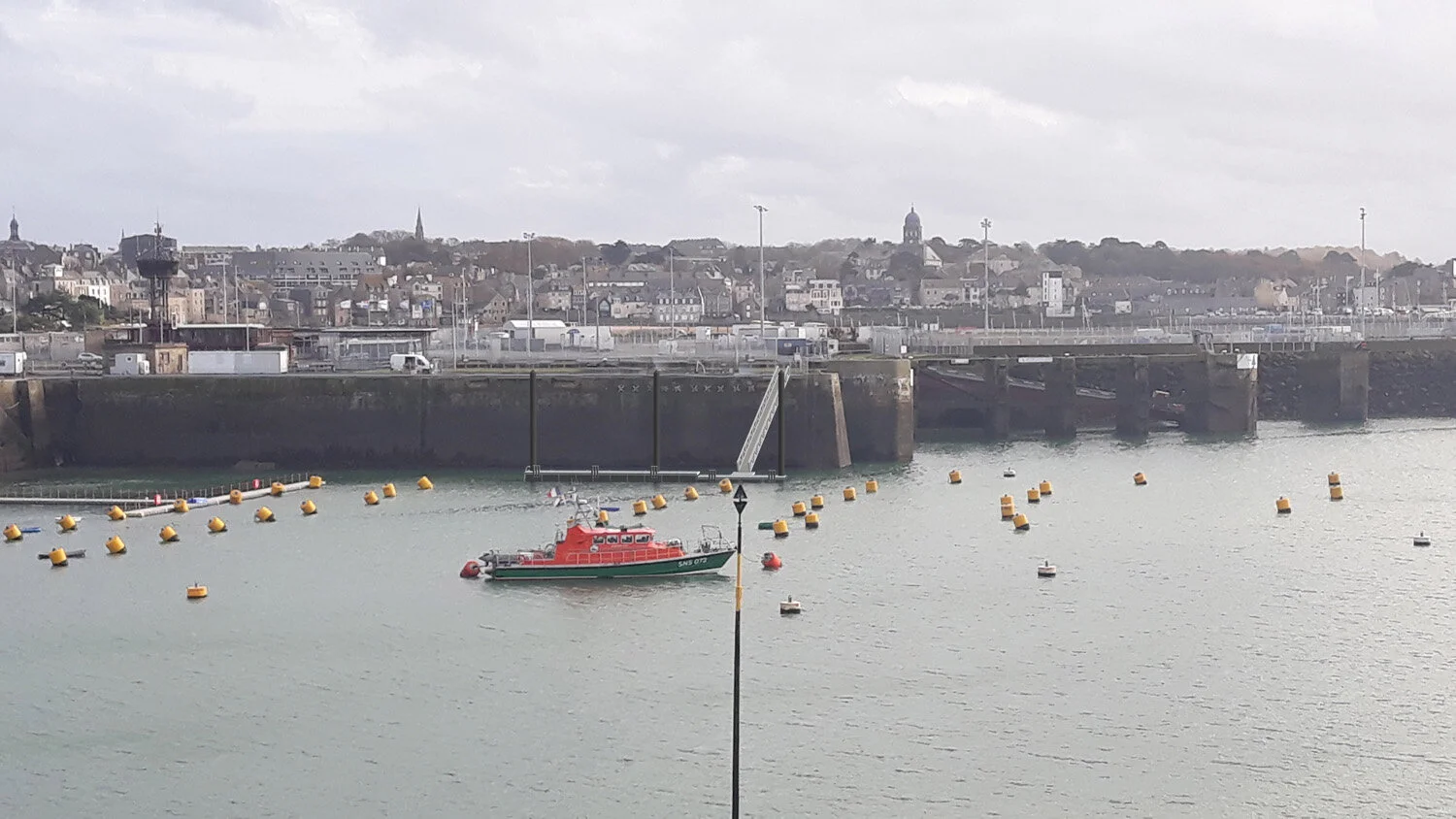 PERSPECTIVE DU PONTON À MI-MARÉE