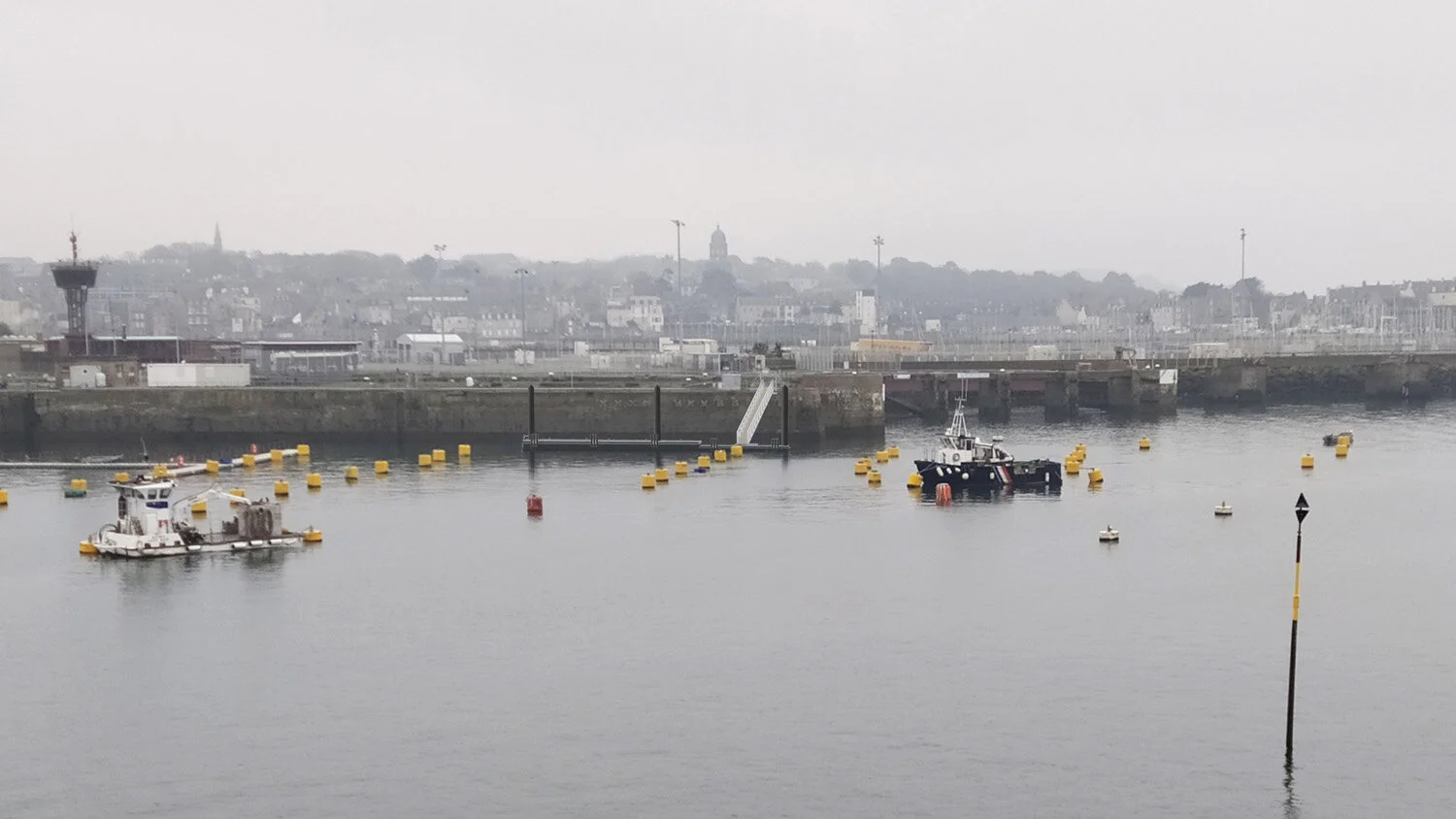 PERSPECTIVE DU PONTON À MARÉE HAUTE
