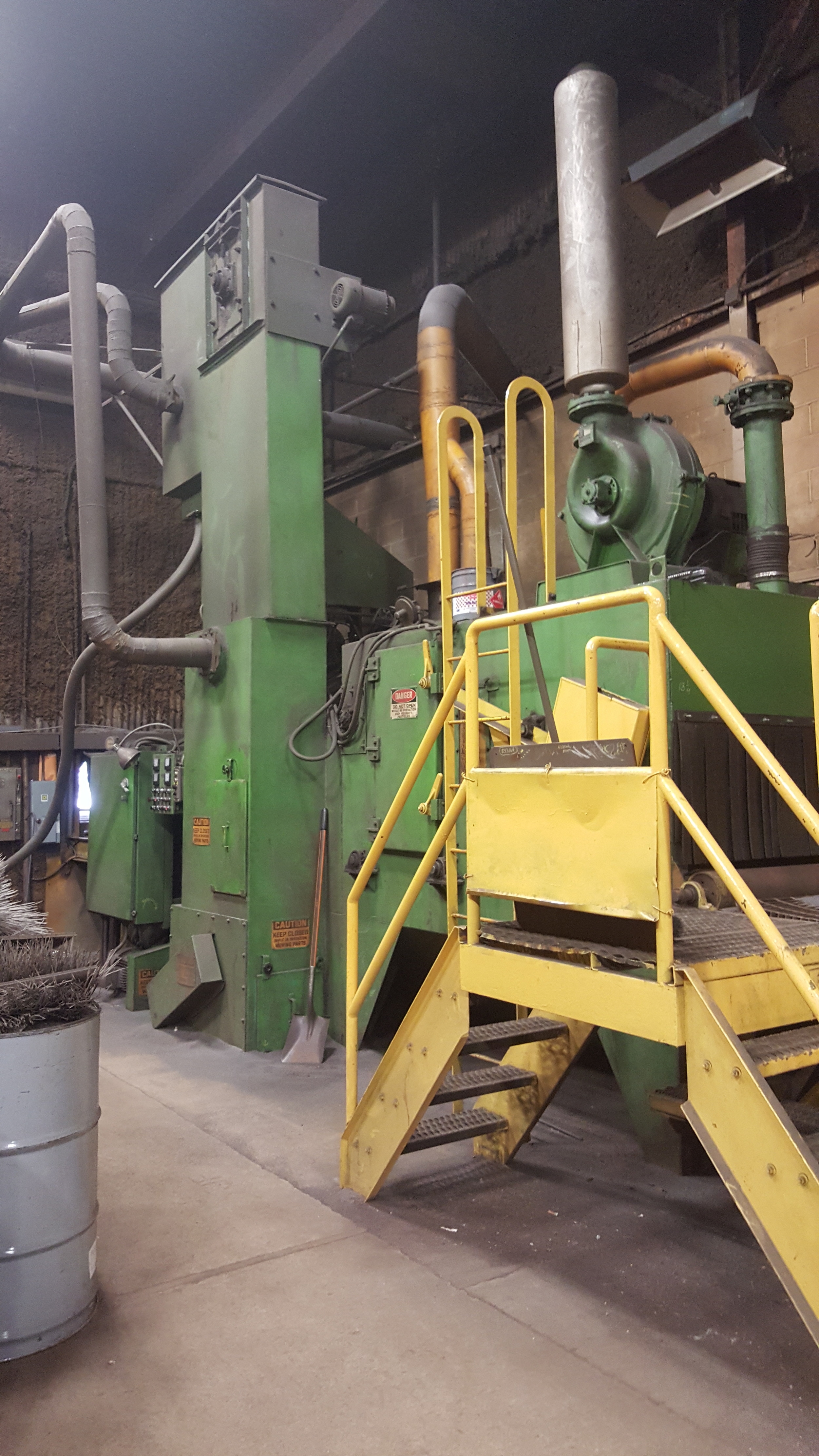 BLASTING CHAMBER