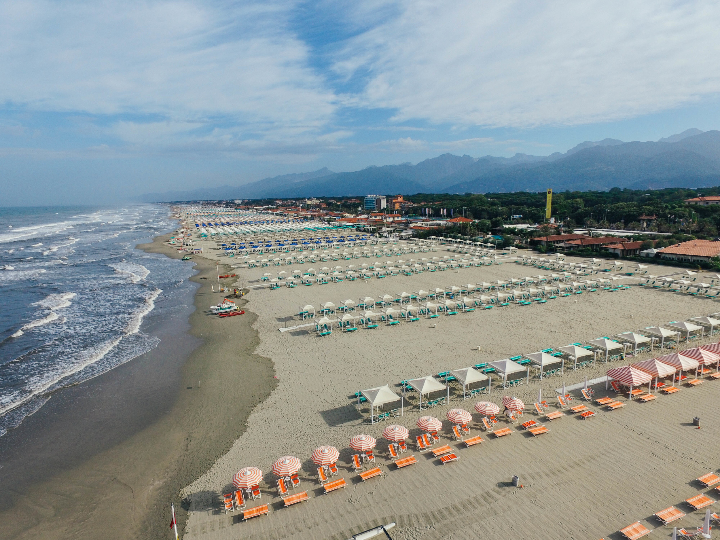 Drone photography in Lido di Camaoire. Beach & ocean shots.