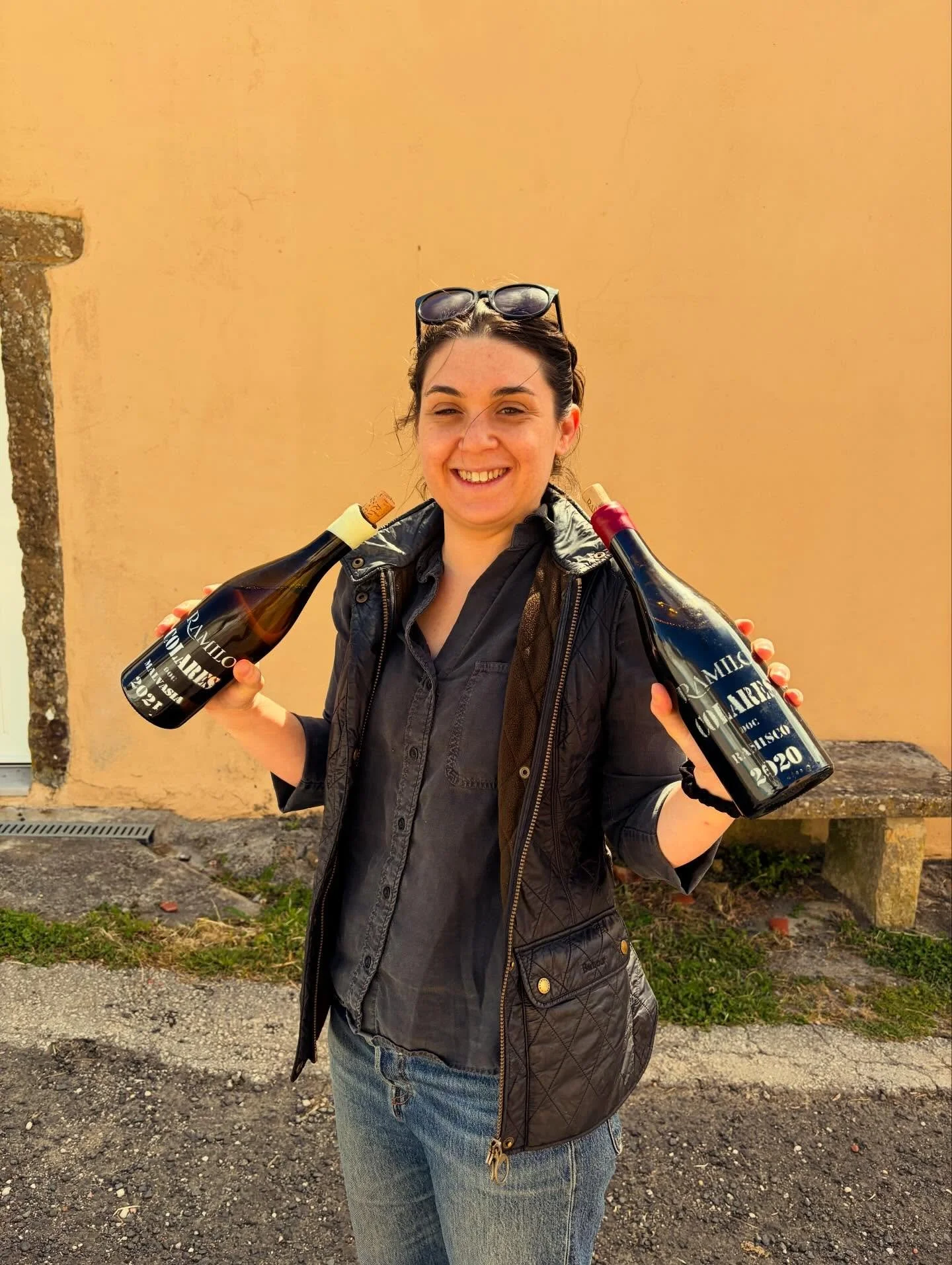Phoebe&rsquo;s Portugal PART 3

Lisboa, Alcoba&ccedil;a &amp; Colares delight&hellip;walking through magical fields of clay and sand with @ramilowines &amp; @vinhochinado Thank you for sharing your dreams with us!

@phoebebirds