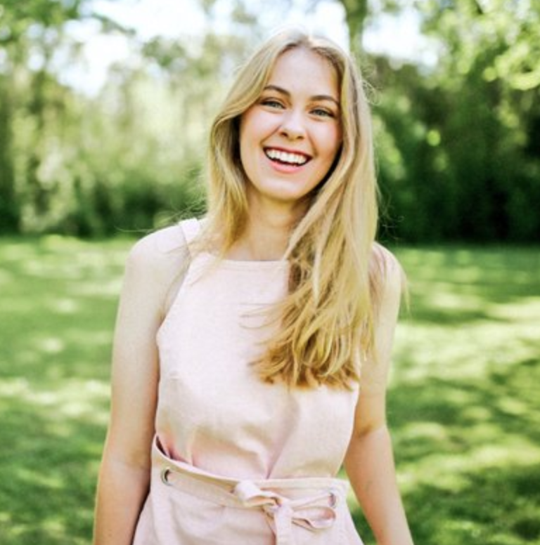 Emma Woodruff, Deputy of Philanthropy SFS 2021 Baton Rouge, Louisiana Favourite Quote: “I would like to be known as an intelligent woman, a courageous woman, a loving woman, a woman who teaches by being.” - Maya Angelou How do you OWN IT? I'm an avid proponent of shine theory, or the idea that befriending other amazing women will lead to happiness for all. By surrounding myself with ladies who inspire me, we collectively OWN IT!