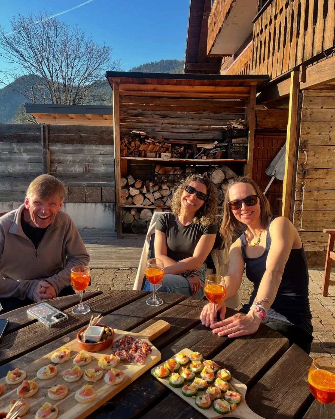 April at Chalet Chatagine ☀️

 #ChaletCh&acirc;taigne #chaletholiday #skichalet #france #frenchalps #alpinebreak #chatel #portesdusoleil