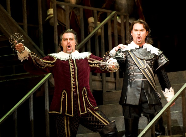  Relyea as Giorgio (Left), Kwiecien as Riccardo (Right) in "Suoni la tromba", Act 2