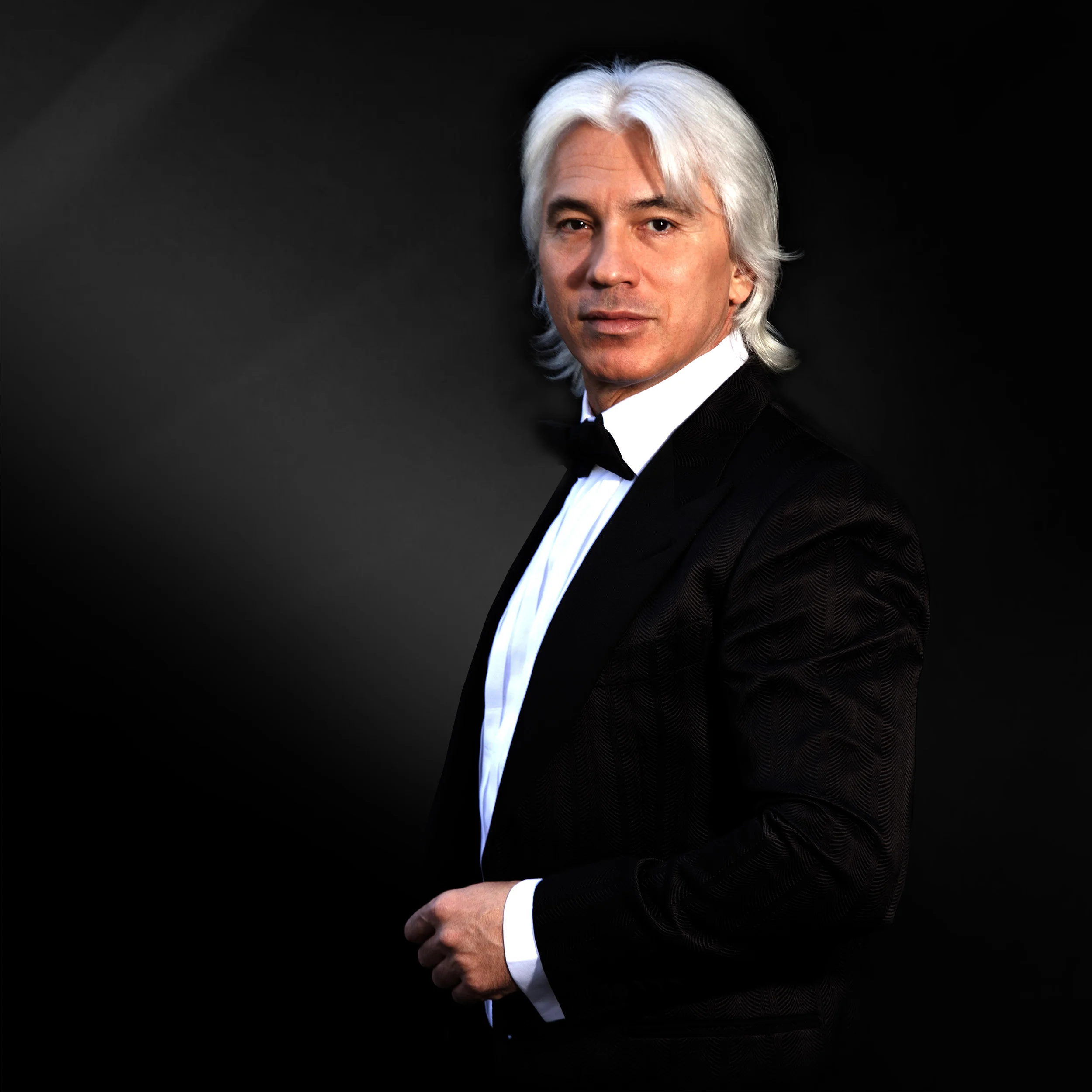 Returning after serious illness, Hvorostovsky proves once again he's Czar of Russian song