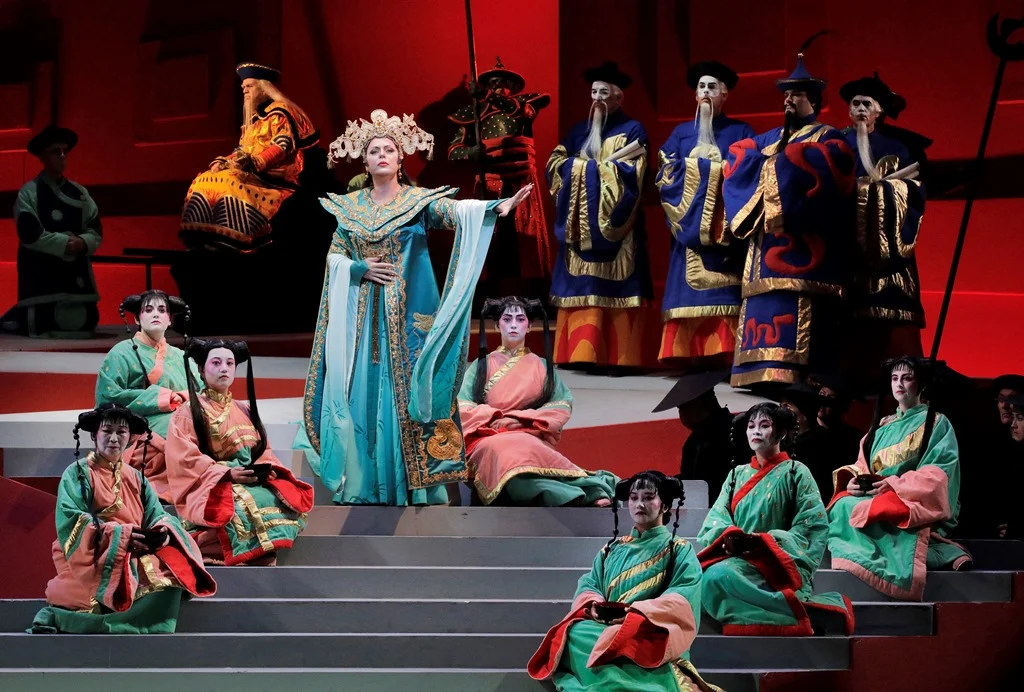 turandot 5 (act 2 scene 2).jpg