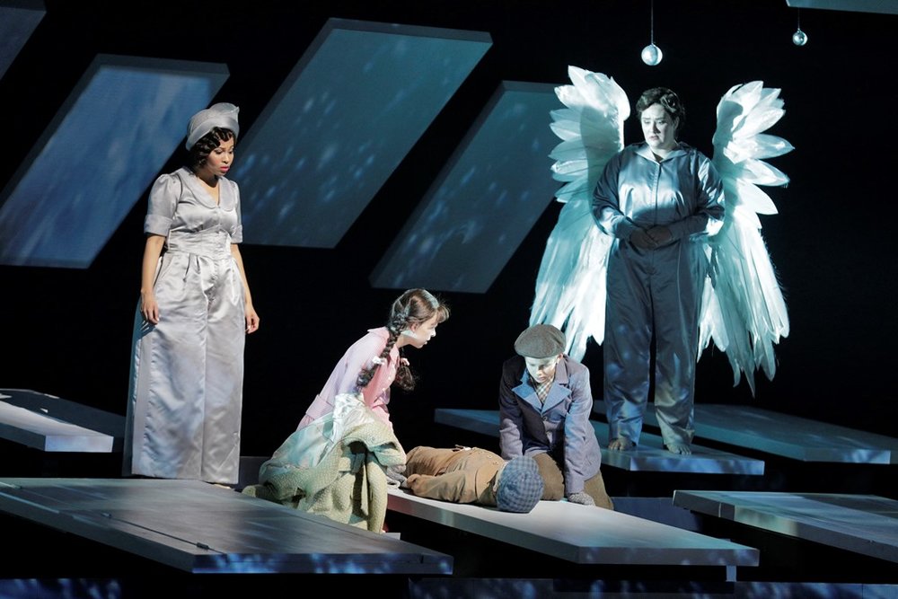  Golda Schultz as Clara, Violet Pasmooij as Young Mary, Pablo Gracia as Young Harry, Benjamin Drever as Young George, and Ashley Dixon as Angel First Class 