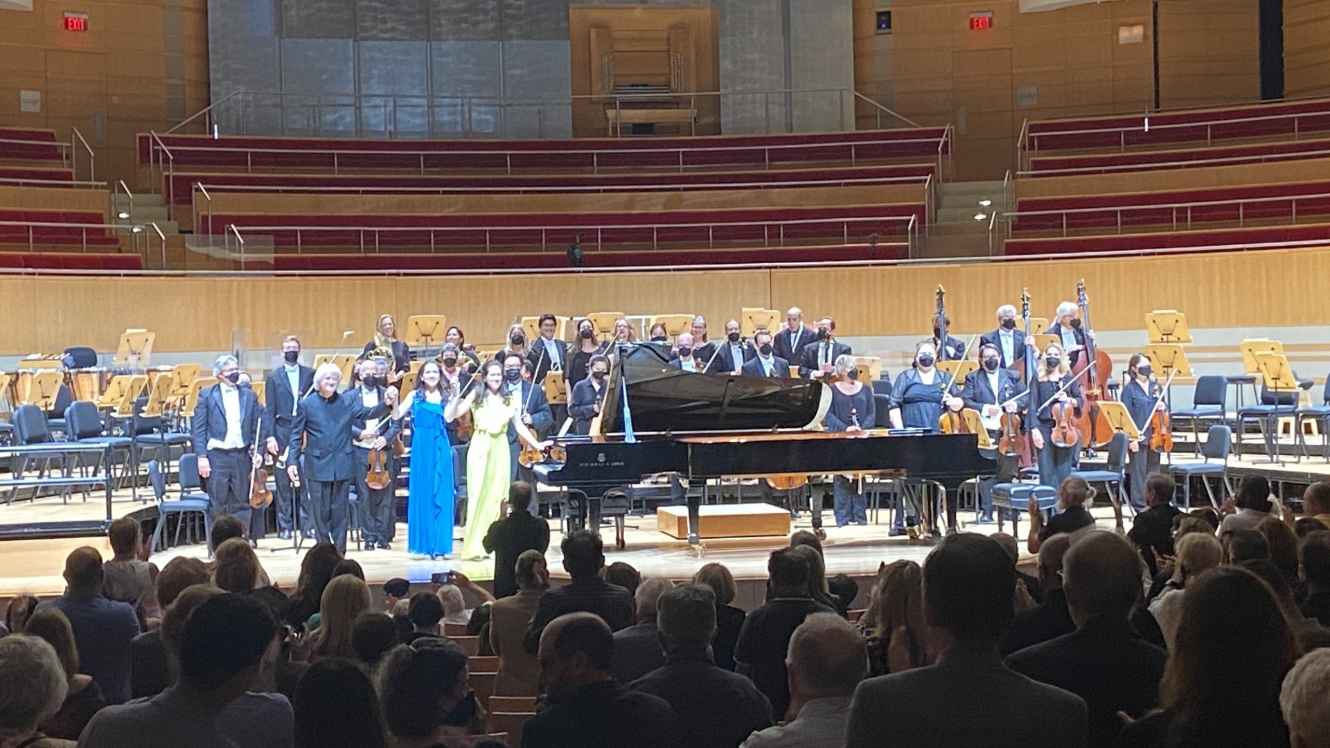  Pianists Christina and Michelle Naughton, Conductor Carl St. Clair 