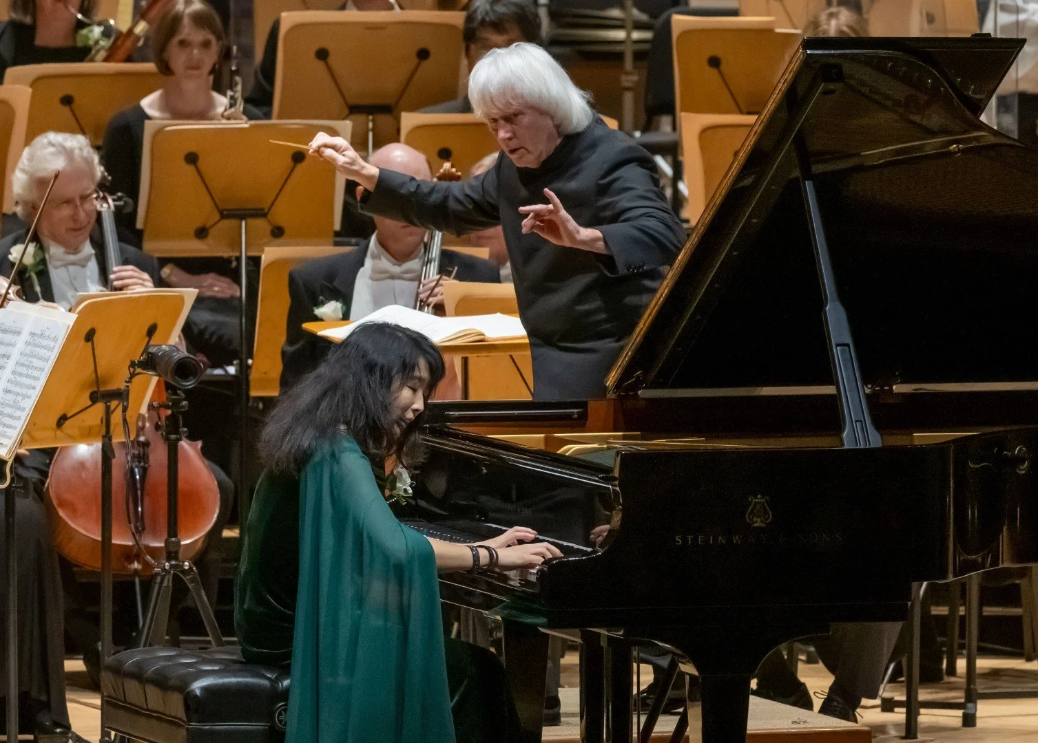 35 years on, Pacific Symphony is stronger than ever with Carl St.Clair at the helm