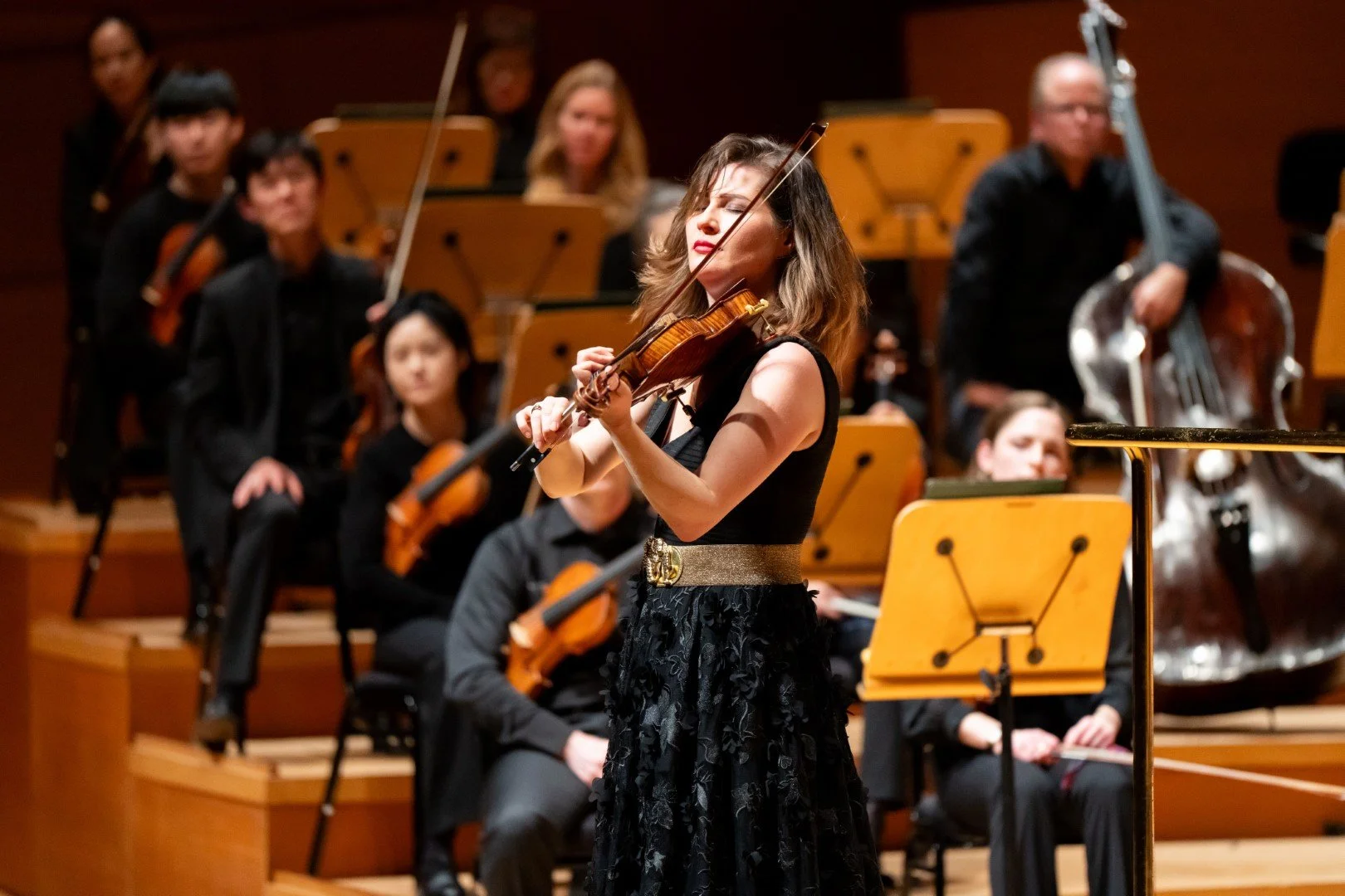 In L.A. Phil’s First Concert of 2025, Violinist Batiashvilli Makes a Forceful Case for Beethoven, and Democracy