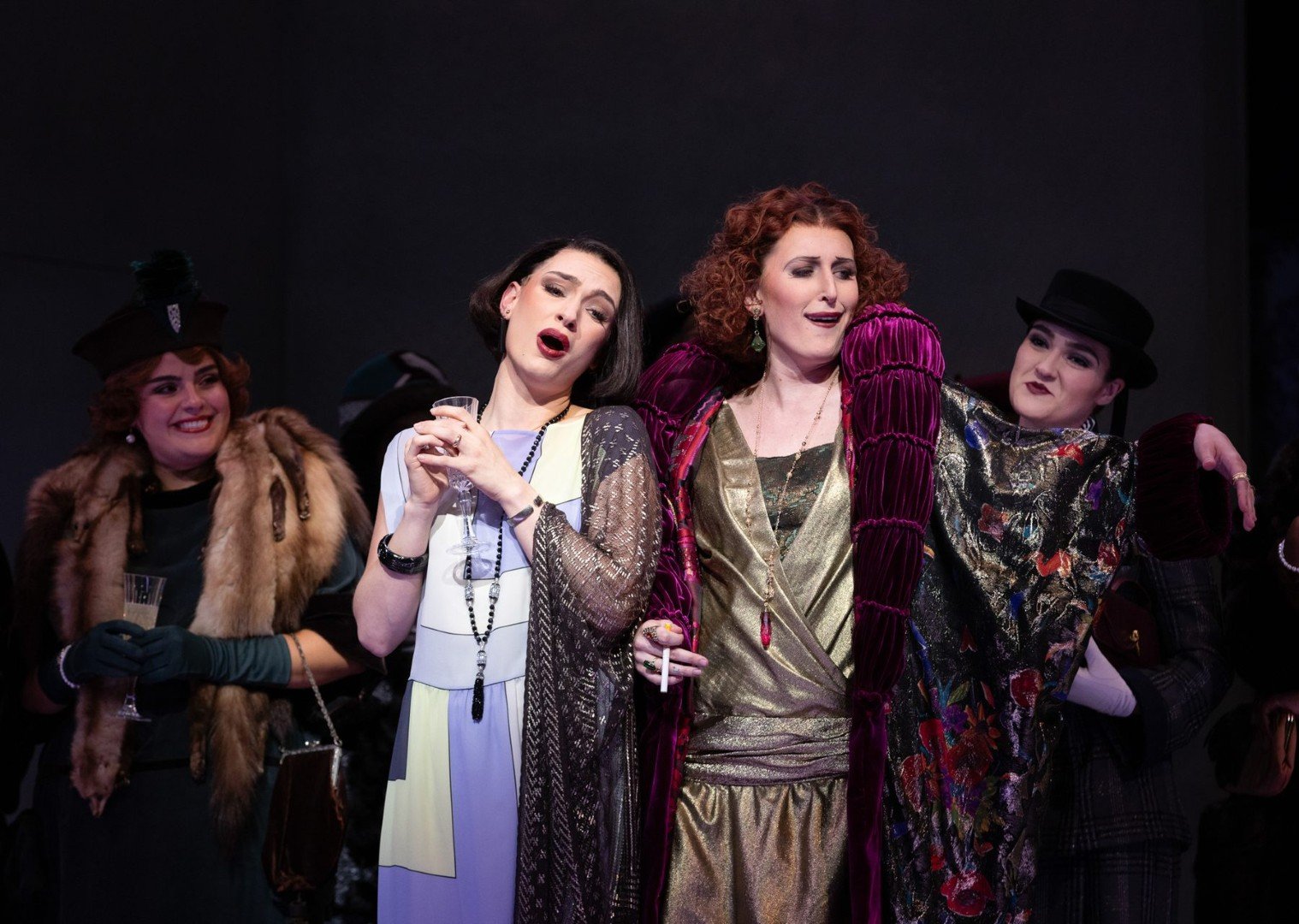   Sylvia D’Eramo (Gerda Wegener), Lindsay Martin (Anna Larssen)  