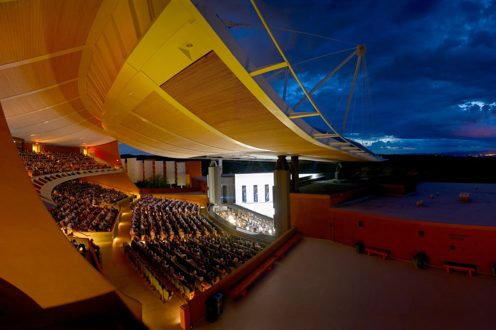Crosby-Theatre-audience-orchestra-credit-Robert-Godwin-2022-super-high-res.jpg