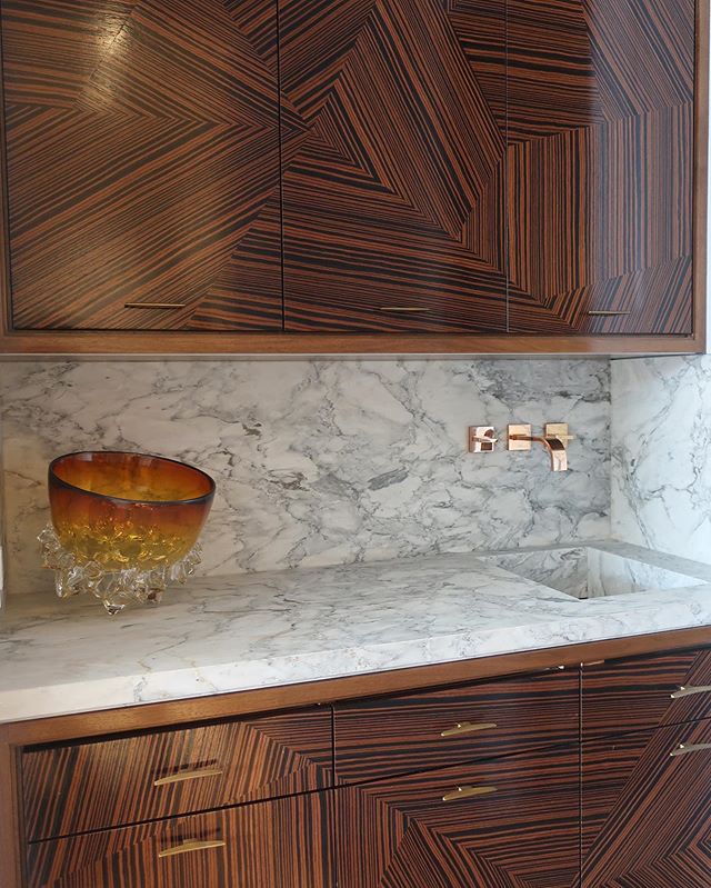 A playful twist on a traditional veneer in a formal pantry #silvanadaddaziodesign #silvanadaddazio #design #interiordesign #torontointeriordesign