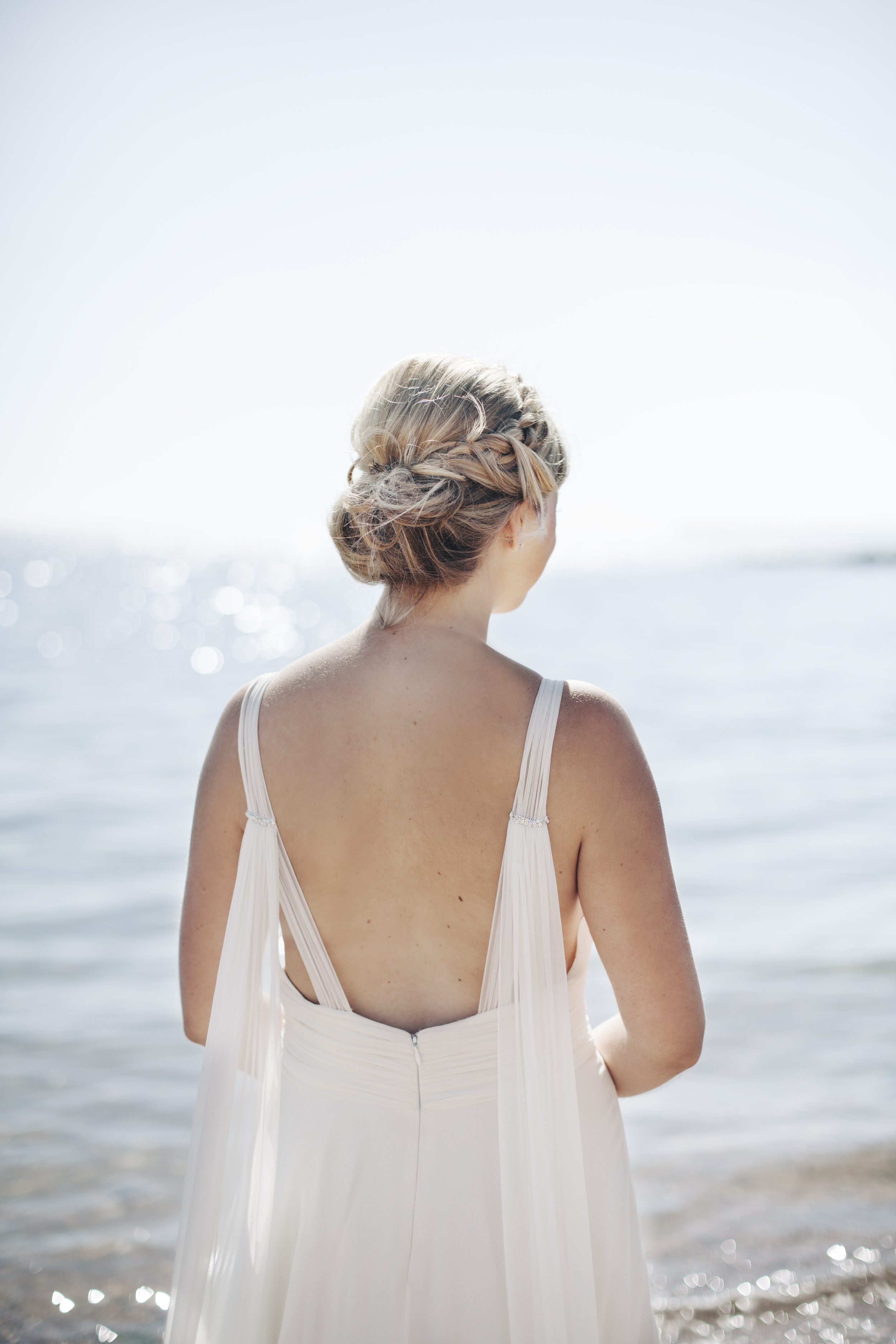 emmabarrow_beachbridal021.jpg