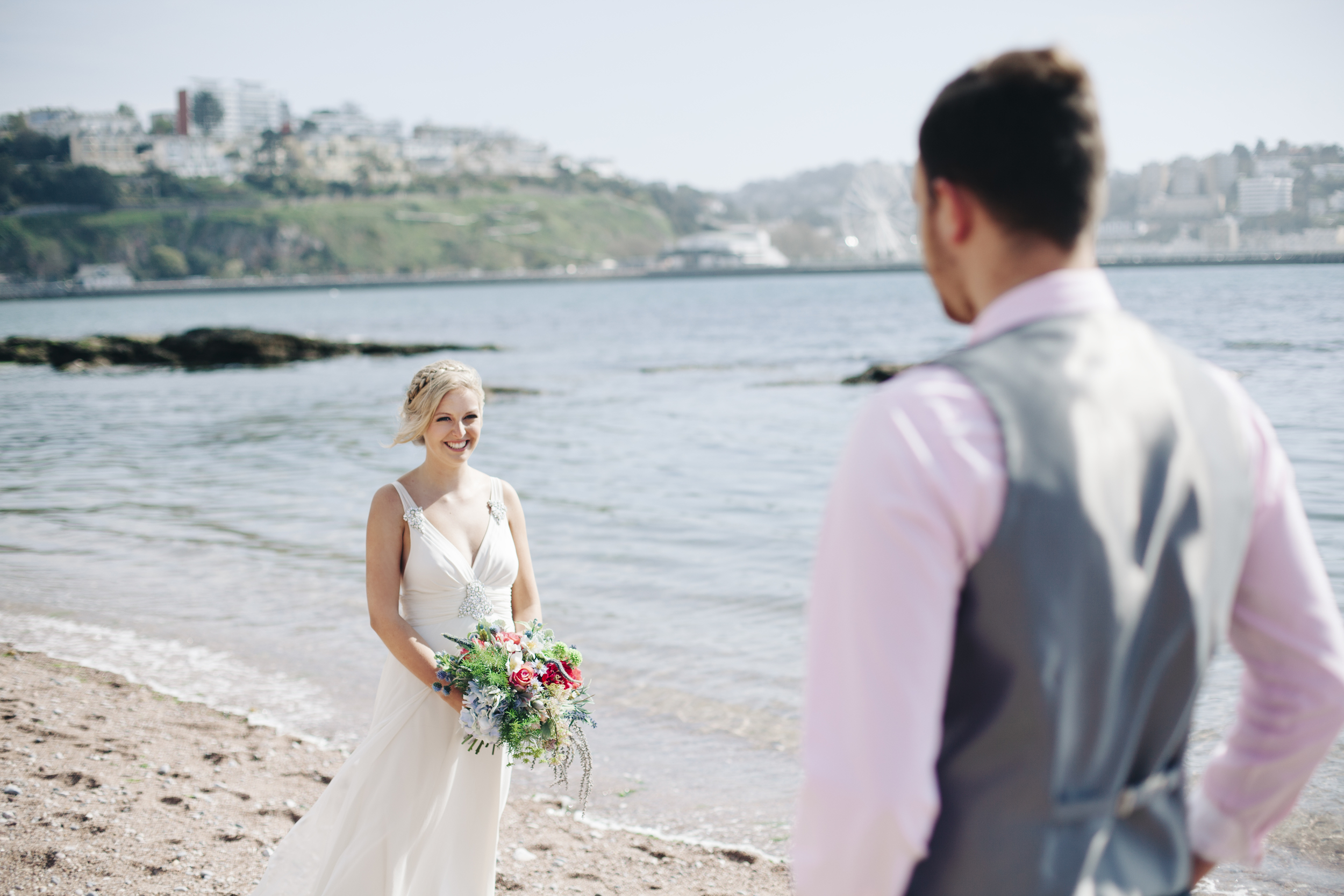 emmabarrow_beachbridal012.jpg