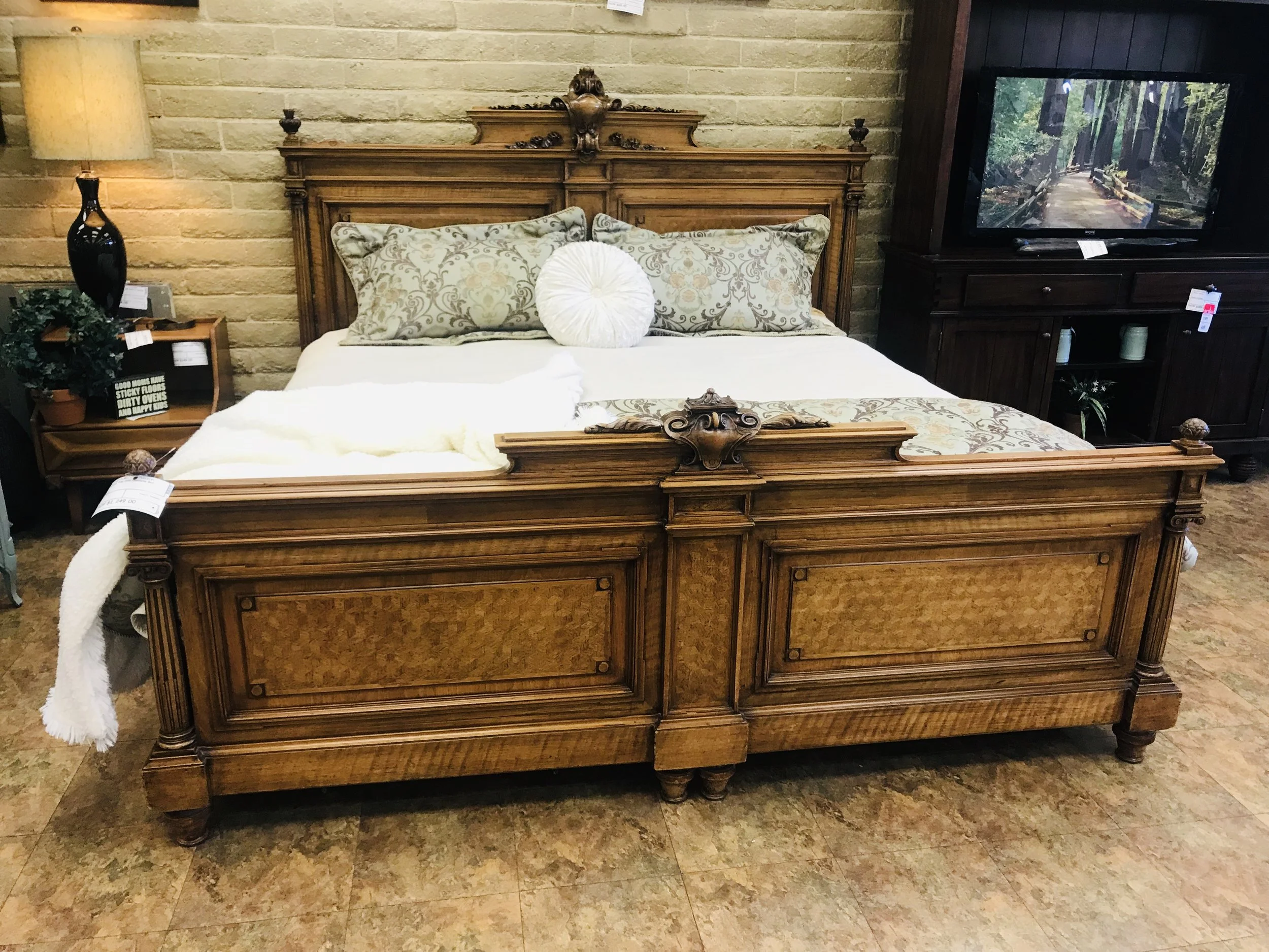 King Antique Bed.jpg