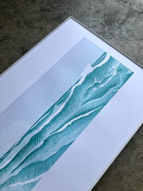JAPANESE-INSPIRED OCEAN WAVES ART PRINT