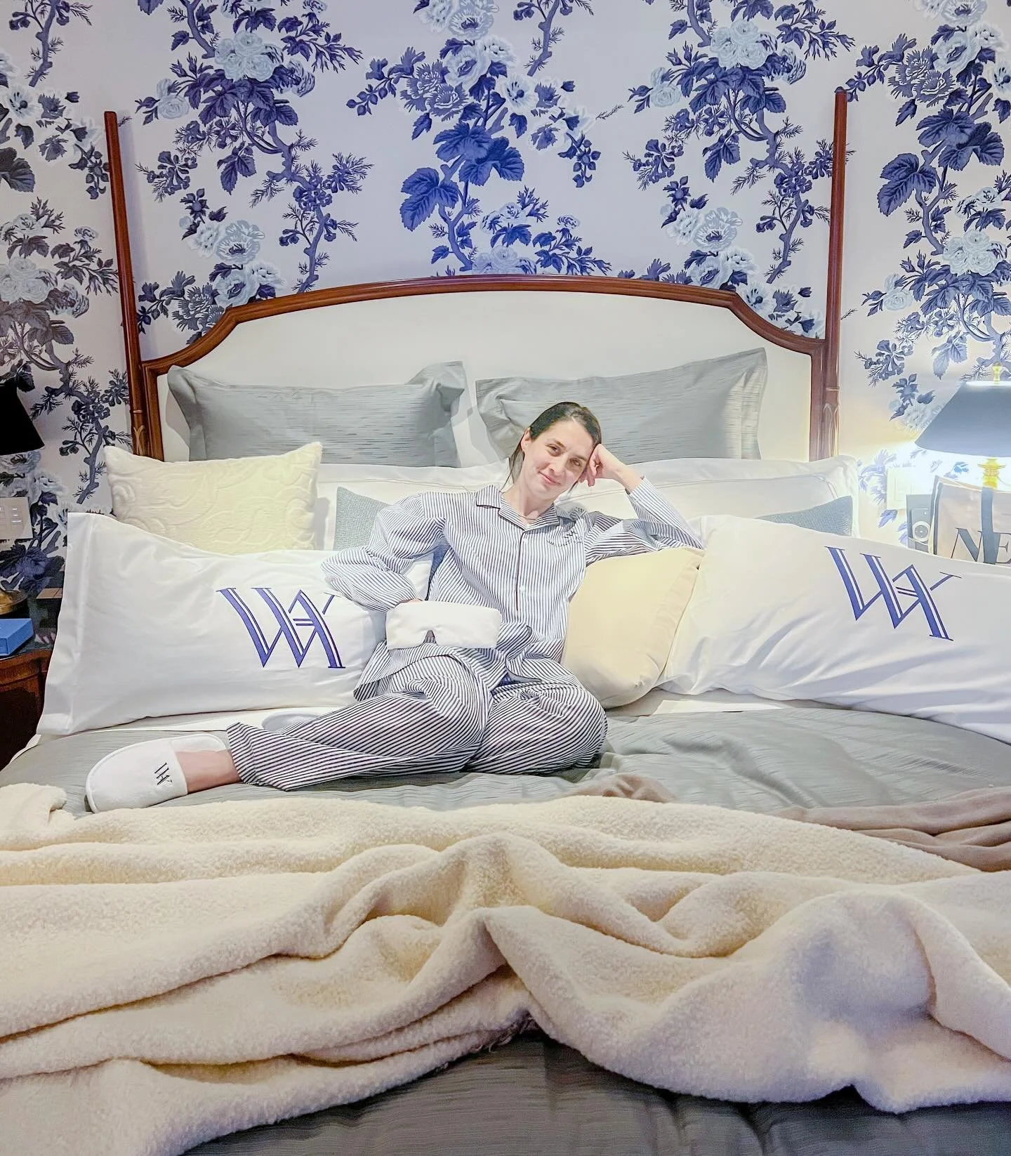 A pajama party but make it at the Waldorf Astoria.

Thanks @frette for the PJs, snacks and sleep tips.