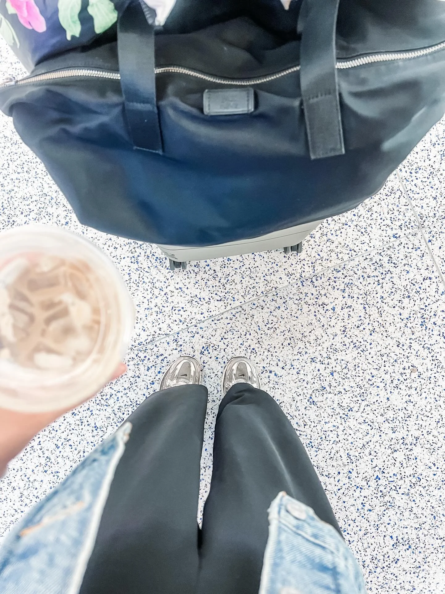 Arizona bound for the weekend! See ya soon @jennahambrick 👯&zwj;♀️