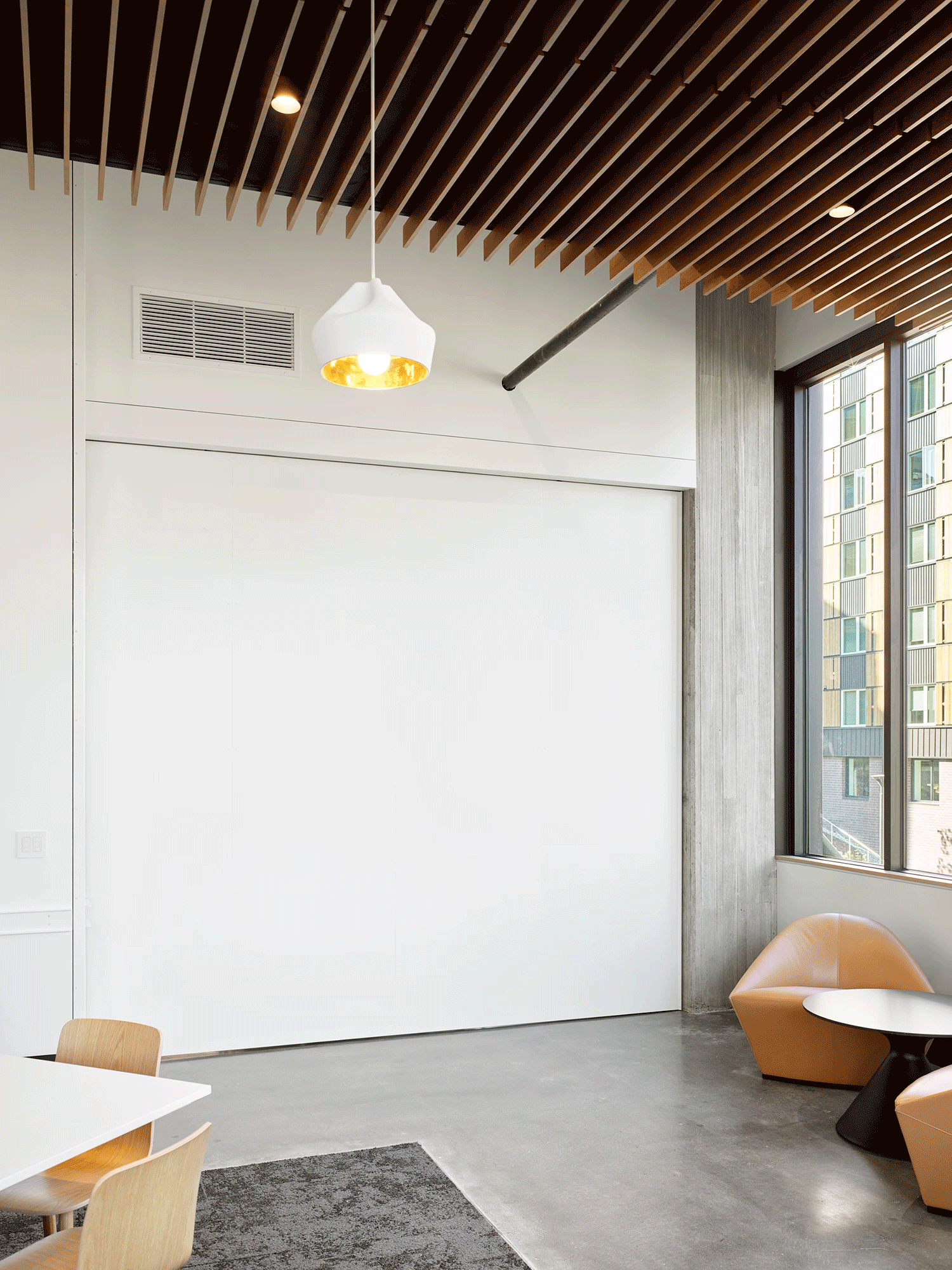 UW-North-Campus-Center-Table_MM_001_Video.gif