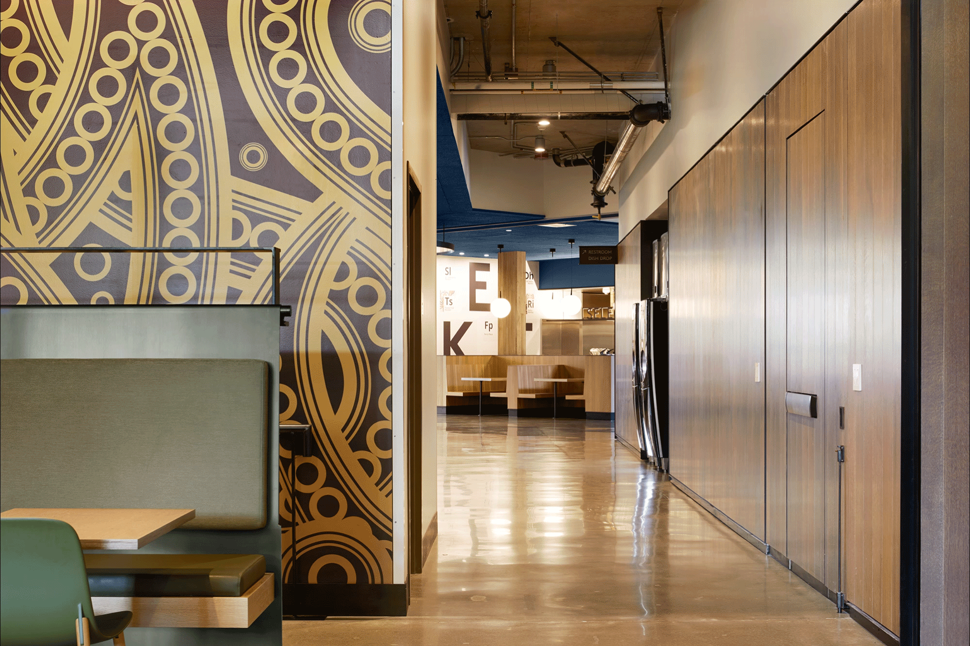 UW-North-Campus-Center-Table_MM_002_Video.gif