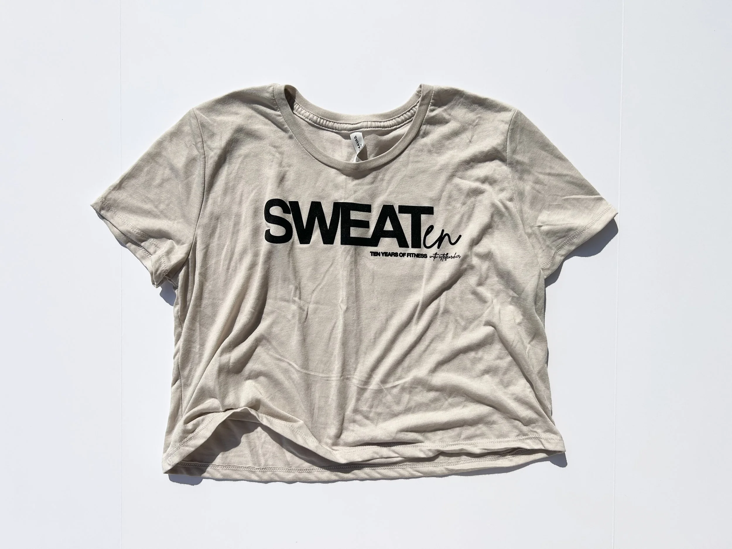 E A R T H T O N E Crop Top