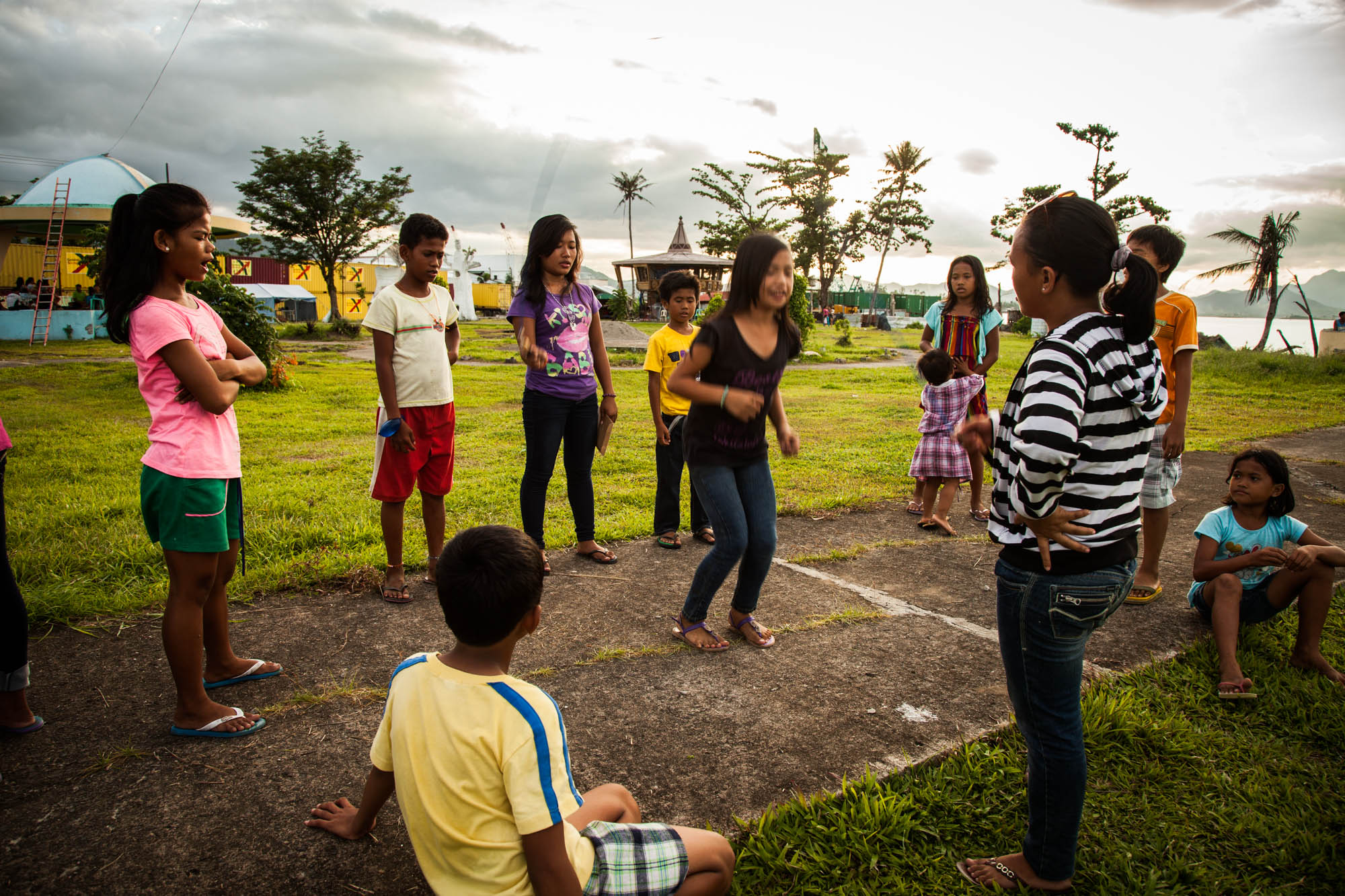 Girls Hop Scotch Game.jpg