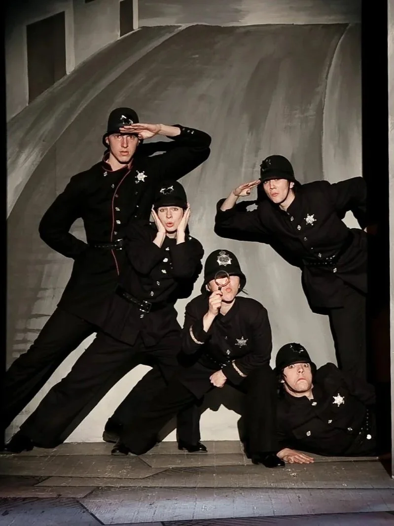 Scapin, Pitt Stages 