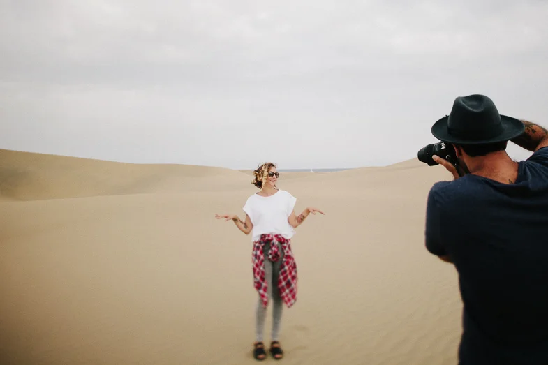 serafin-castillo-gran-canaria-engagement-dunes-fotografo-de-bodas-14.jpg