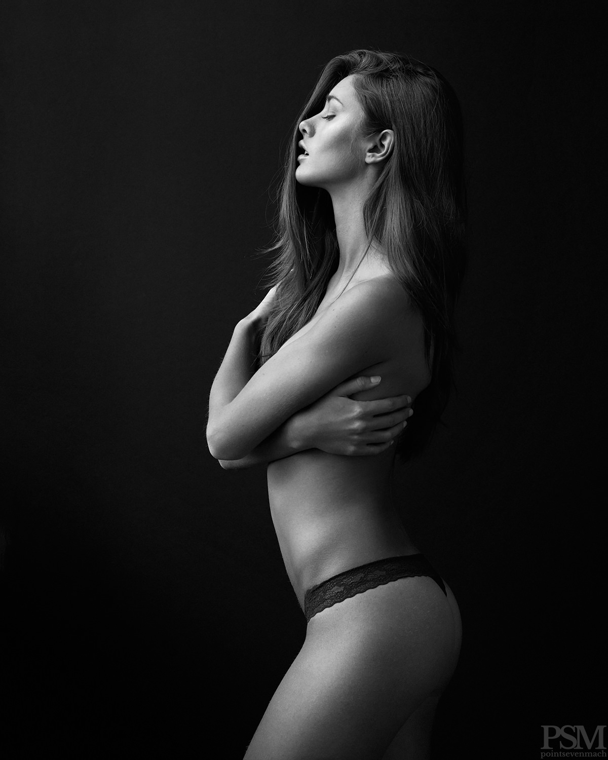 Sarah+Tanguay+by+Michael+Woloszynowicz+for+pointsevenmach+05.jpg