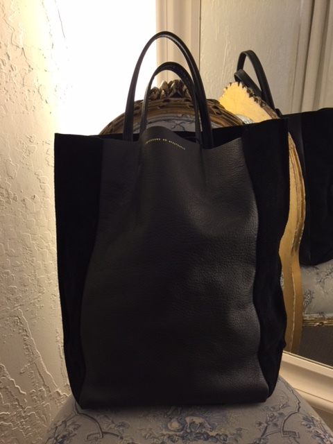 blanc blog let's get out of town bag 3.JPG