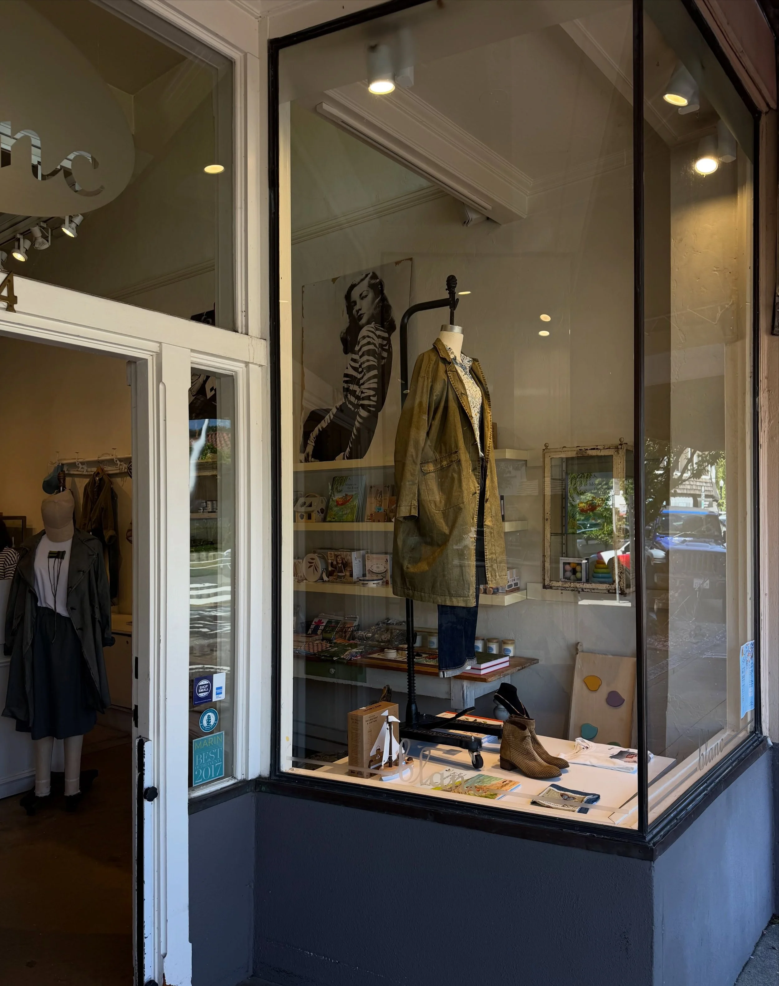 If your style mood board lived in a storefront&hellip; it might look like this.
Curated pieces from italy, japan, and independent designers, right here in San Anselmo. Come on by. 

#sananselmo #marinboutique #shopmarin #bayareastyle #womensfashionbo
