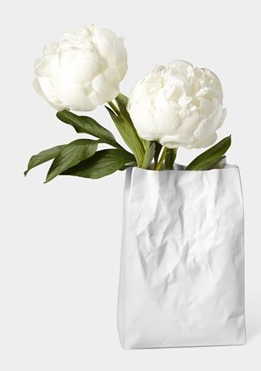 Crinkle Bag Vase by Makoto Komatsu