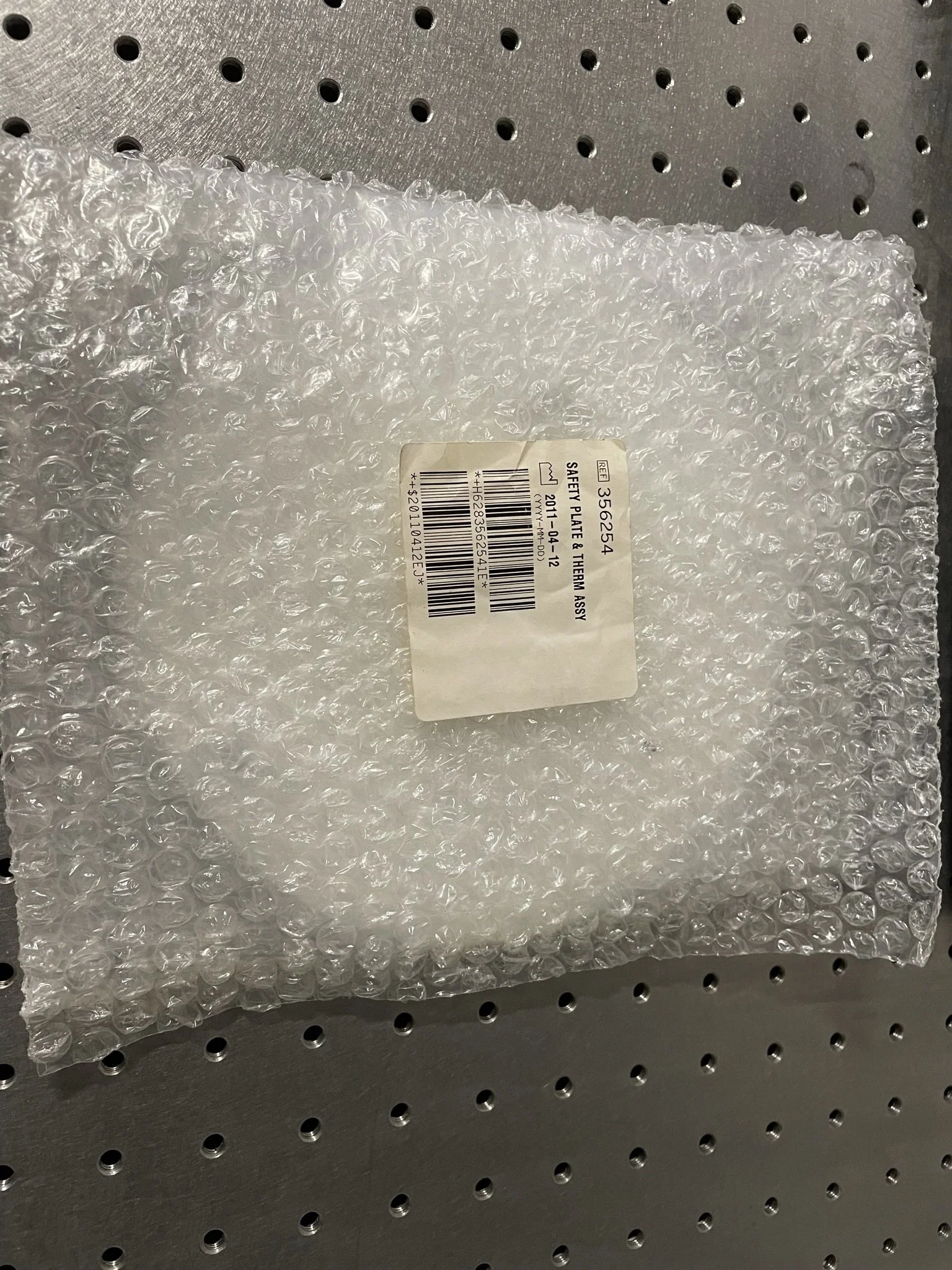 Safety Plate, PN. 356254 (NEW)