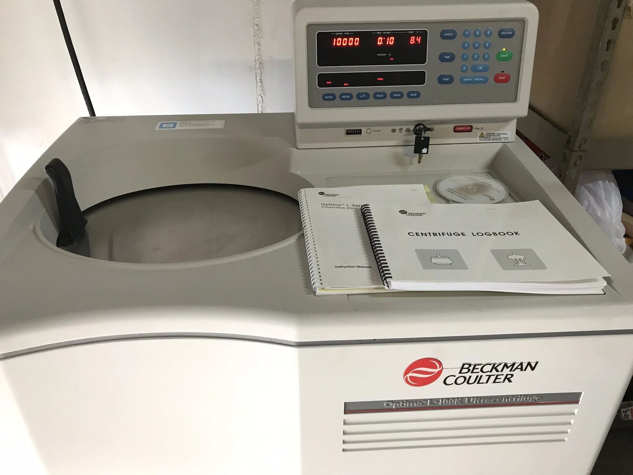 Beckman Coulter Optima L-100K ultracentrifuge