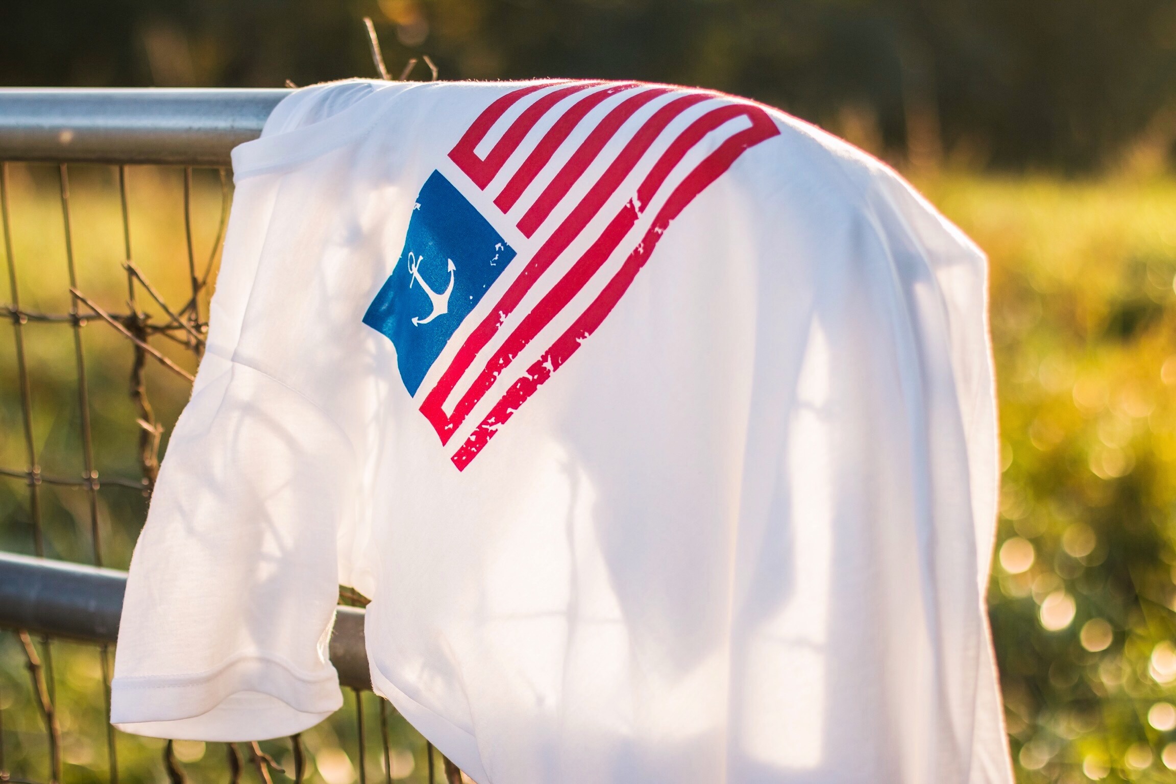 The Old Glory - White / Red &amp; Blue Short Sleeve Tee