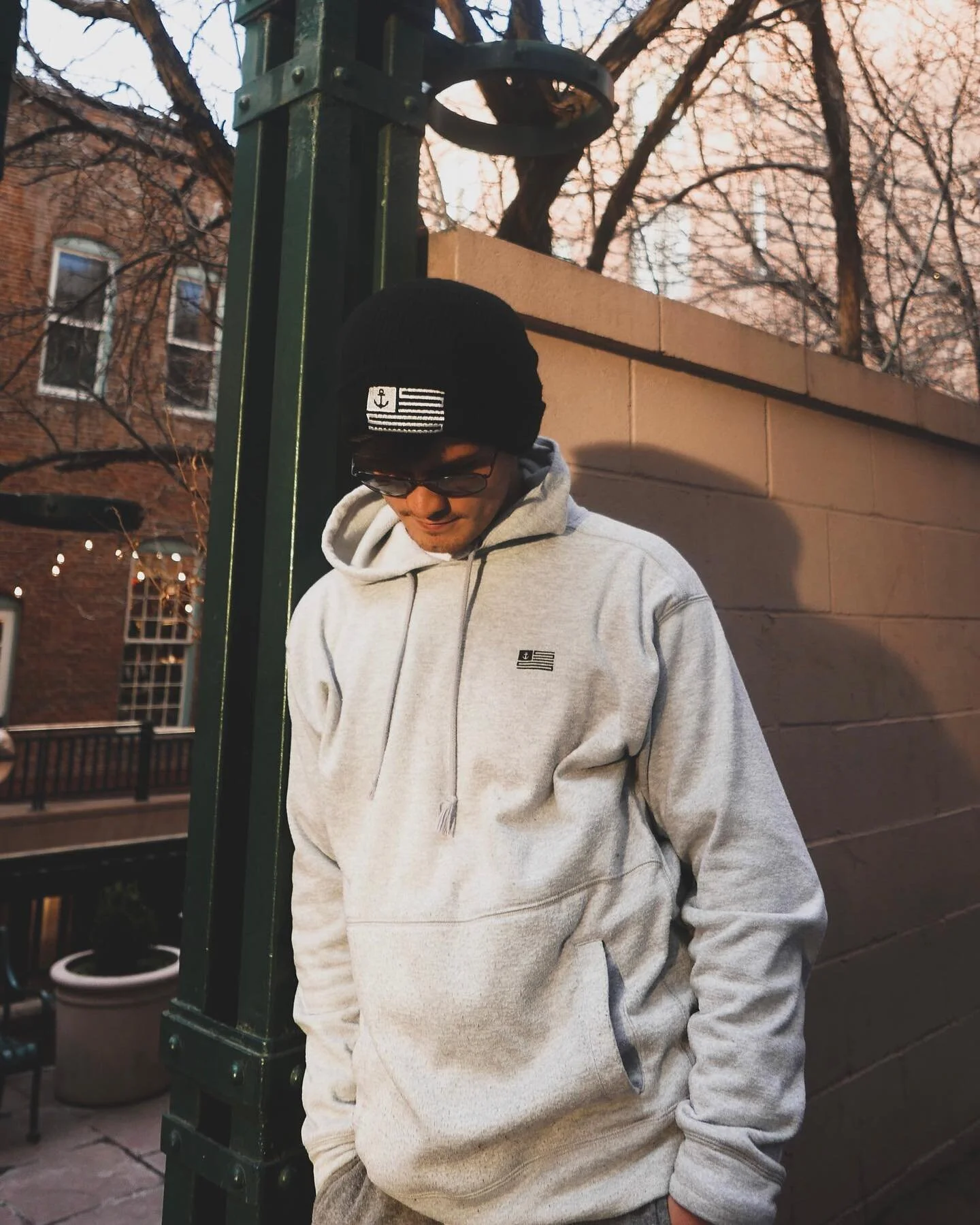 Last chance! Everything is 25% off & shipping is free until midnight...