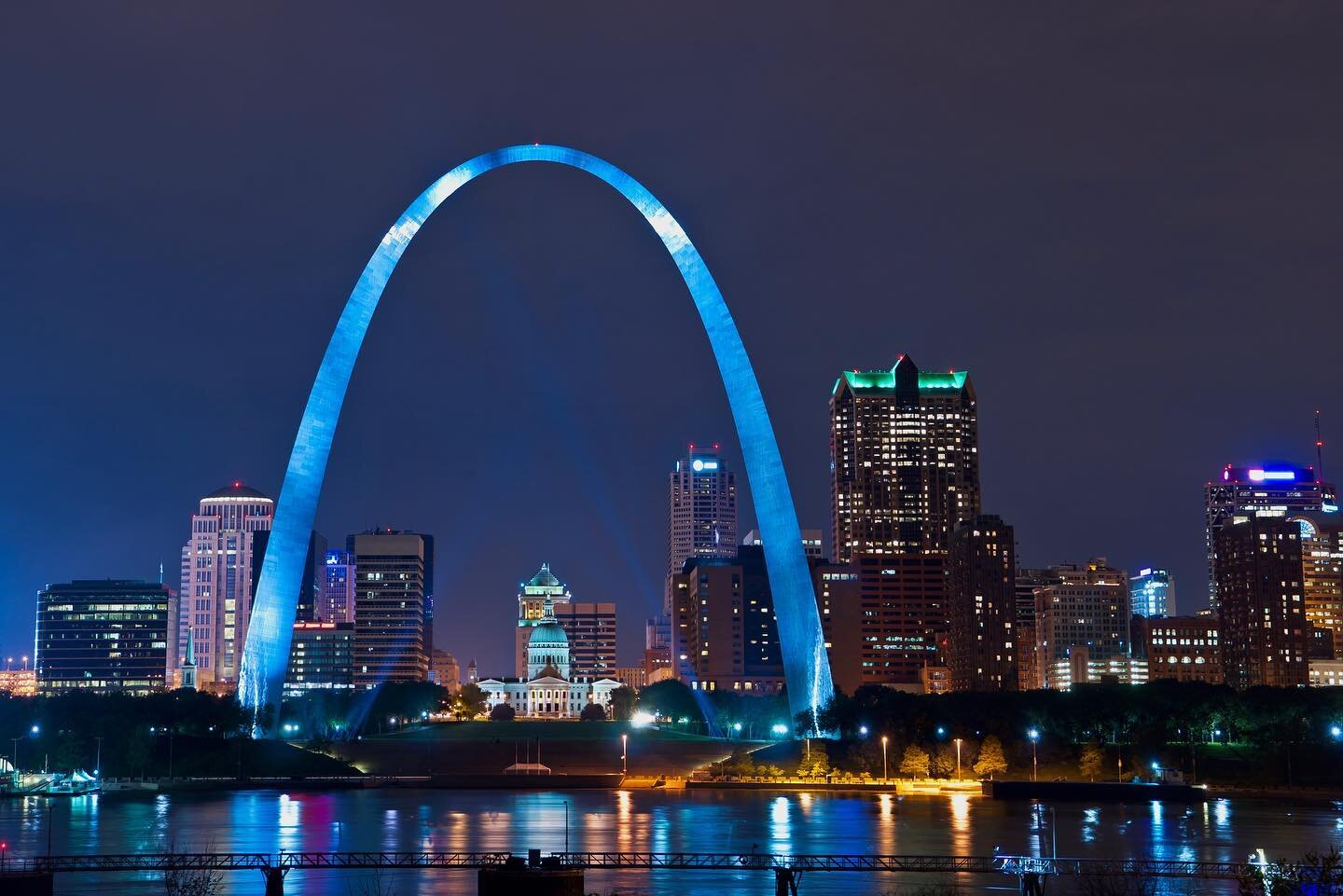 Look up and be inspired&hellip; America&rsquo;s 59th National Park - Gateway Arch!