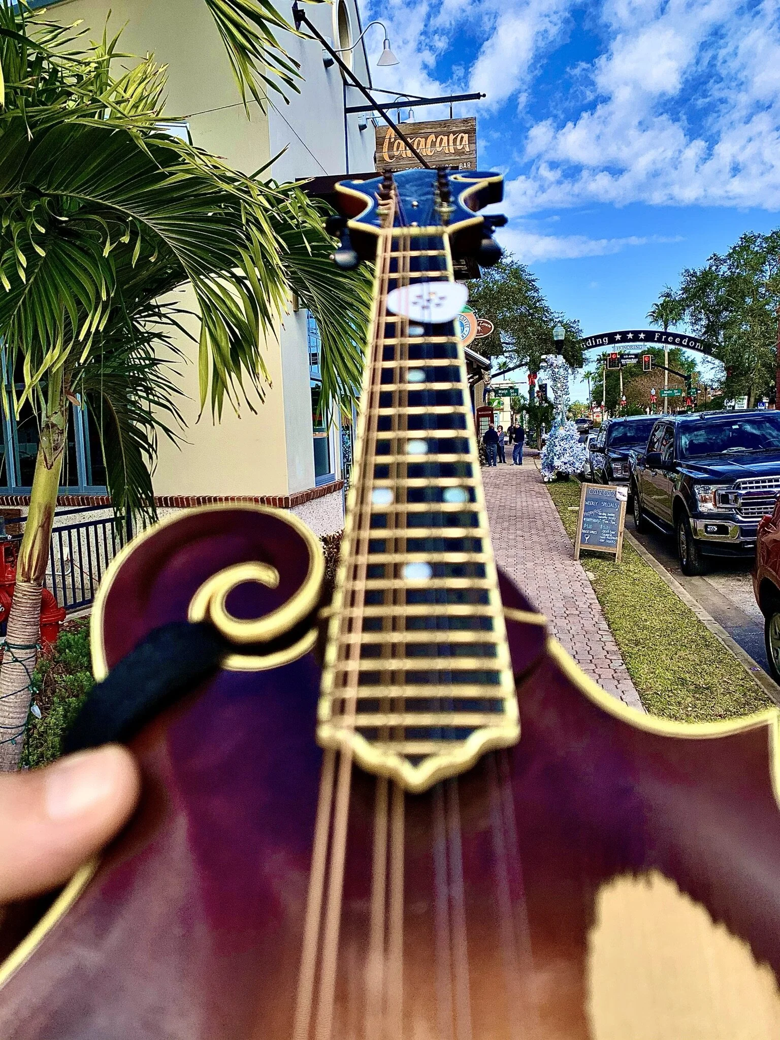 FiLoop Brunch at Caracara