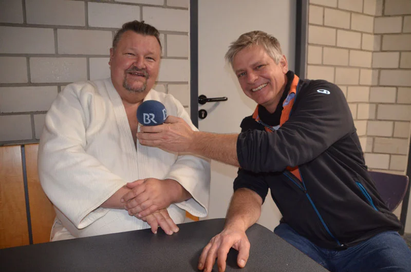 BR-Reporter Bernhard Schulz im Gespräch mit Robert Hundshammer. Foto: Bodo-Klaus Eidmann + Lehrgangsfotos