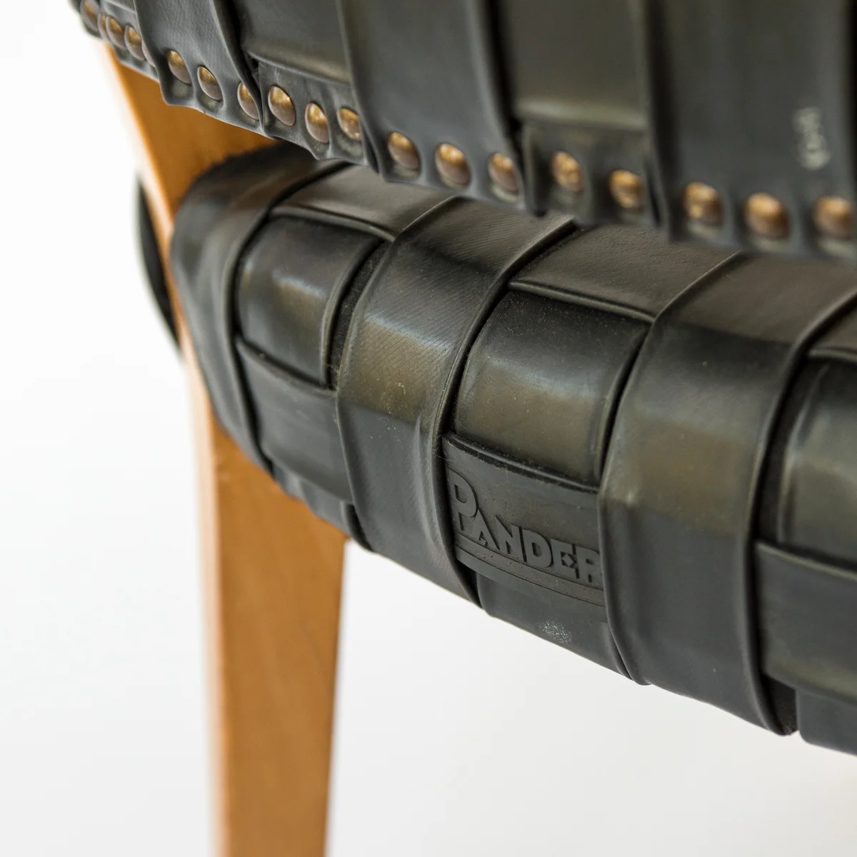 4 DETAIL