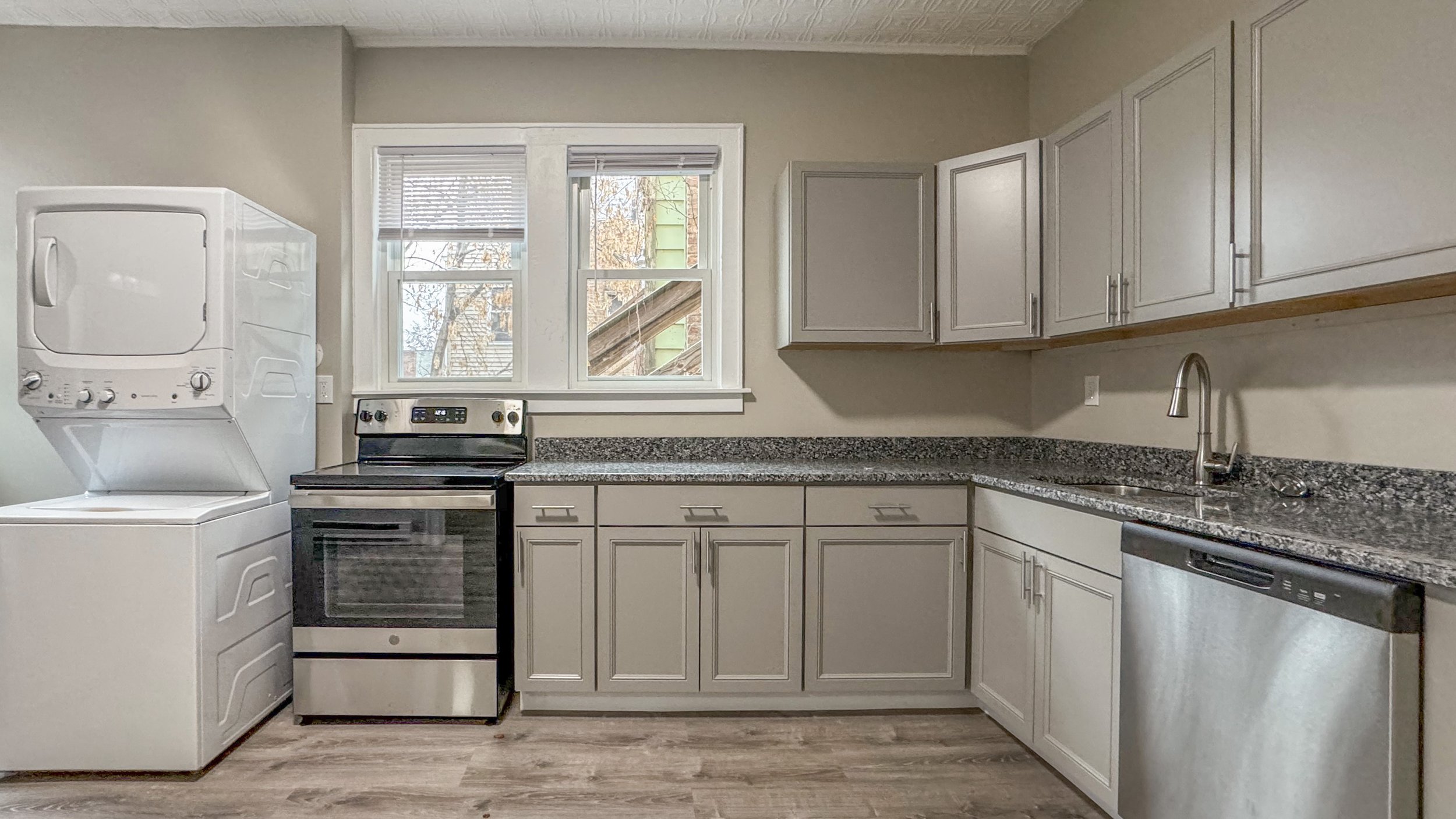 43 13th St Apt 1 - Kitchen 2.jpg