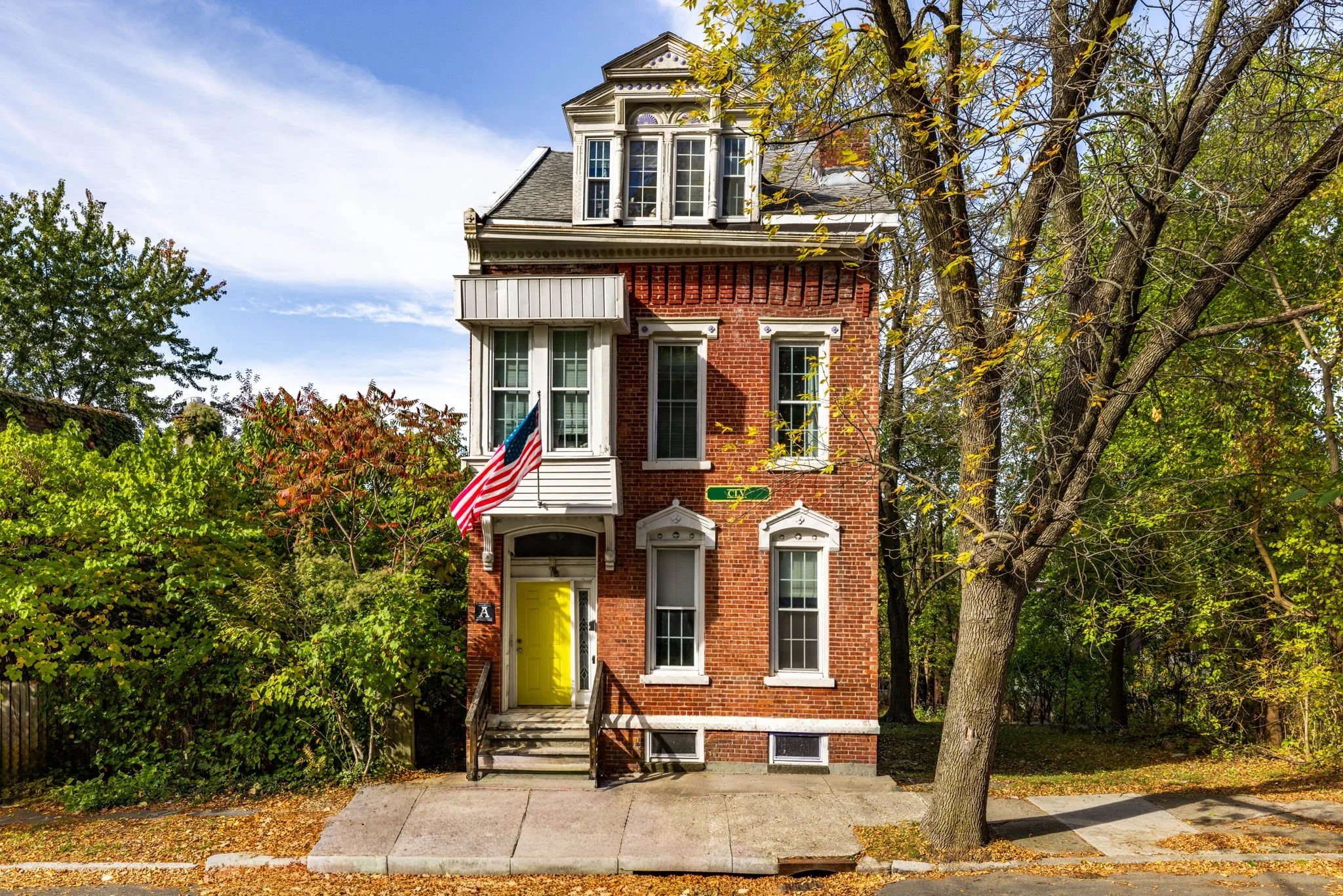 3-web-or-mls-10th_155_Exterior_1159.JPG