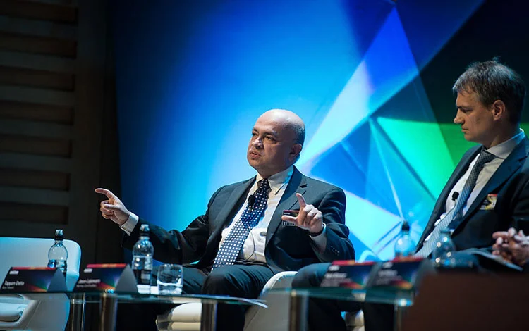 014Hermes_Conference_2013_470x750.jpg